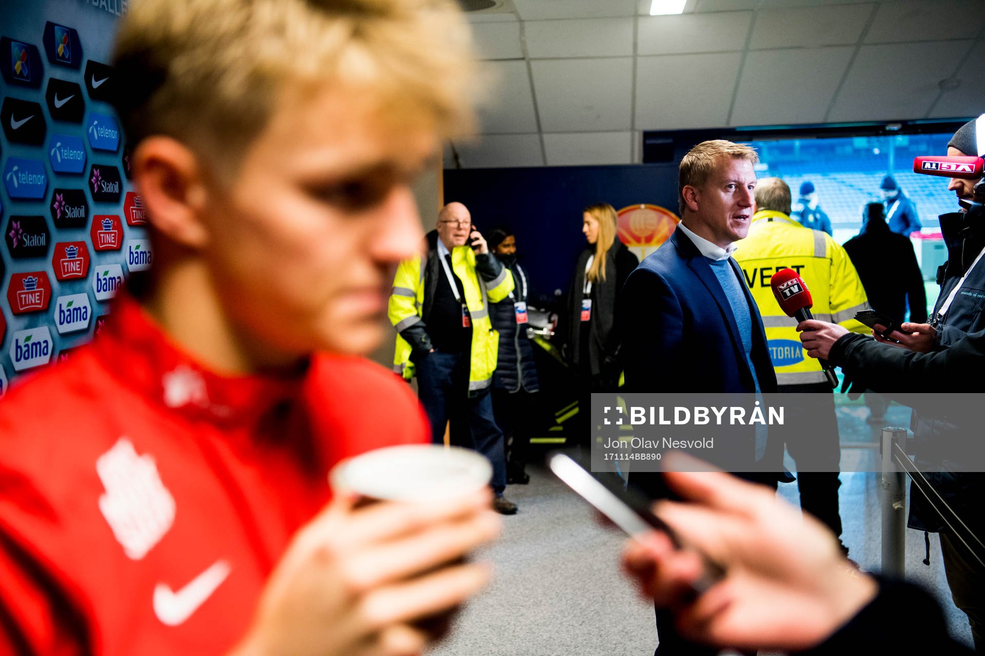 Martin Ødegaard of Norway and Leif Gunnar Smerud, coach of