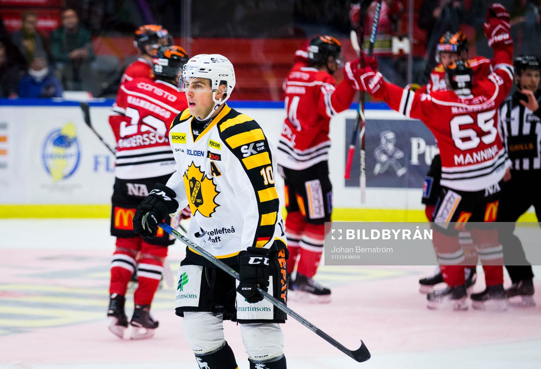 Skellefteås Joakim Lindström deppar vid Örebros 0-1 mål