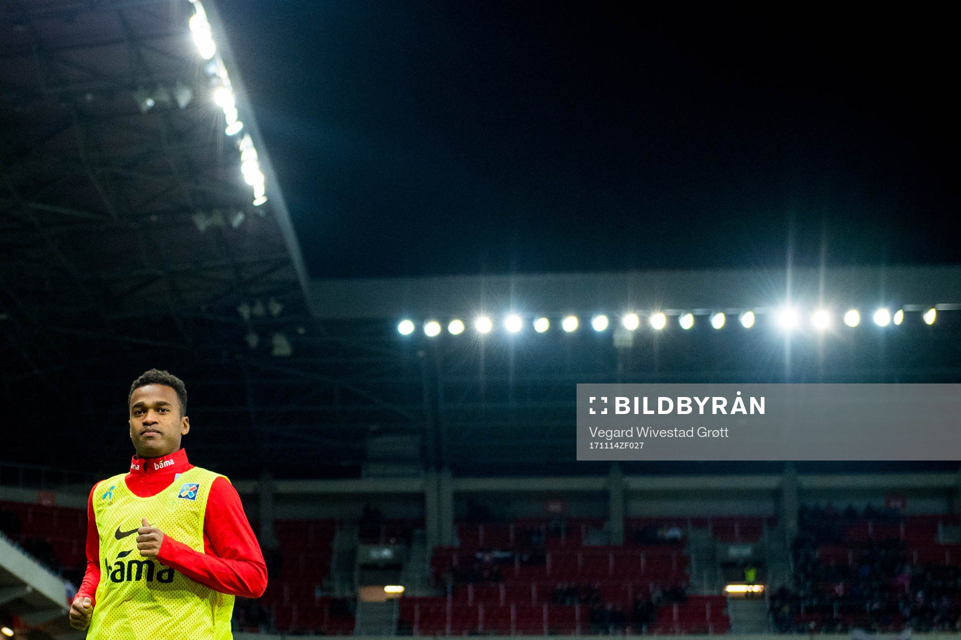 Ola Kamara of Norway warms up