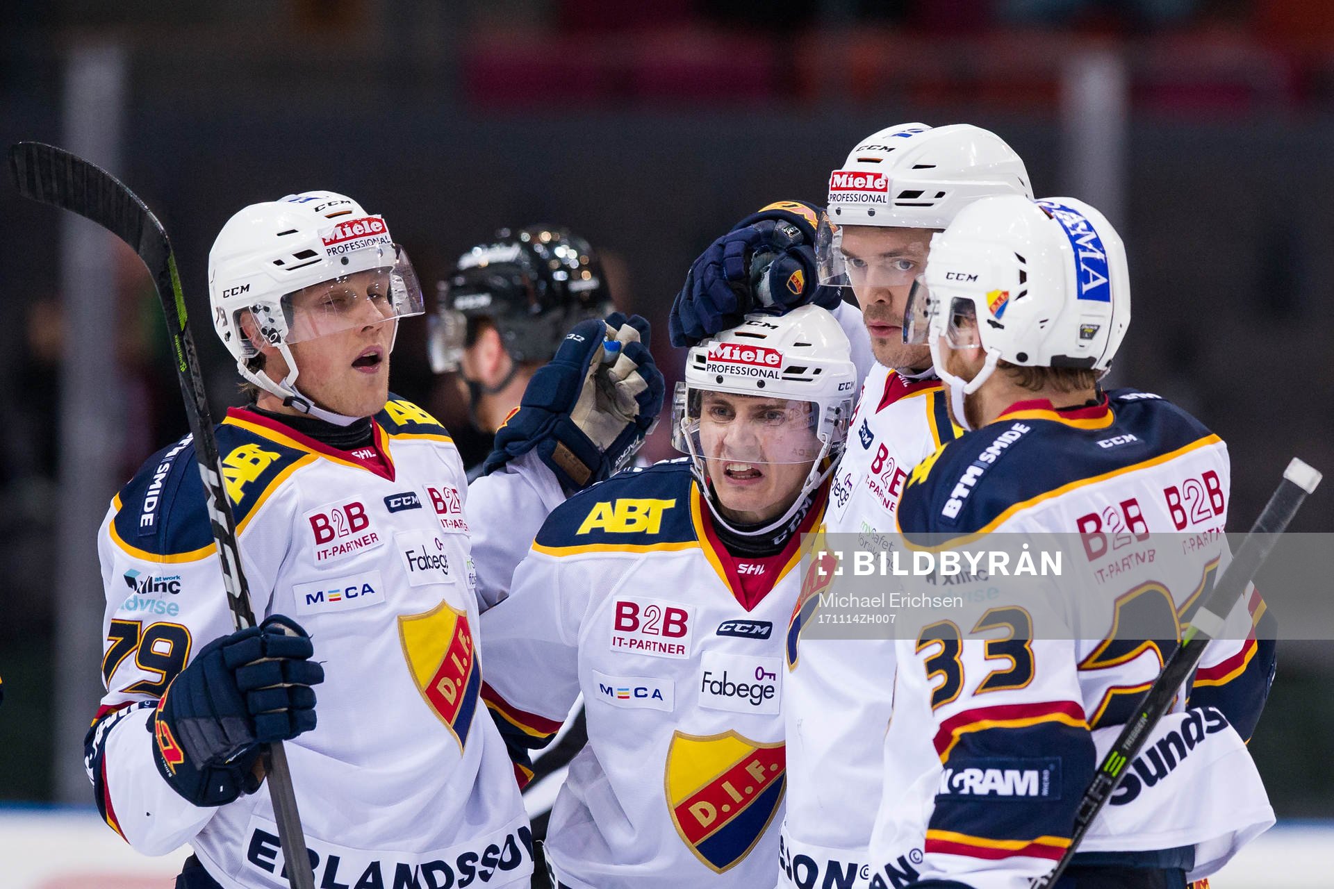 Djurgårdens Marcus Högström jublar och omfamnas