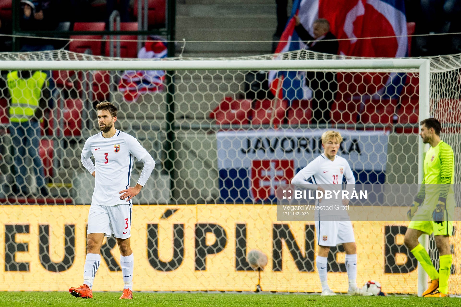 Jørgen Skjelvik, Birger Meling and goalkeeper Rune