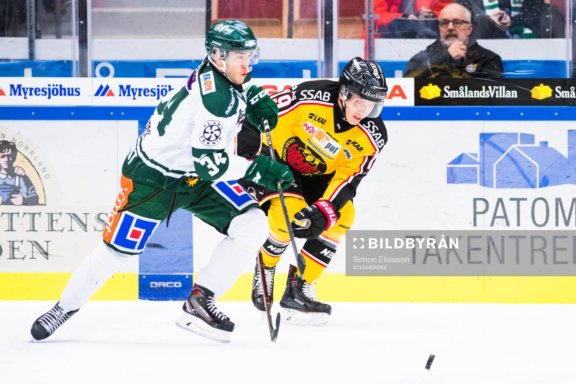 Färjestads Michael Lindqvist och Luleås Joonas Jalvanti