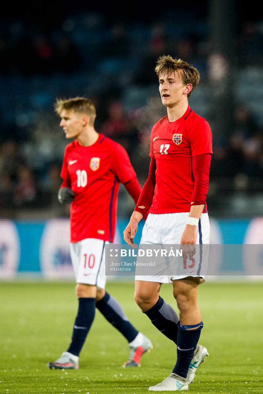 Martin Ødegaard and Erlend Reitan of Norway during the UEFA European Under-21 Qualifier match between Norway and Ireland on November 14, 2017 in Drammen.