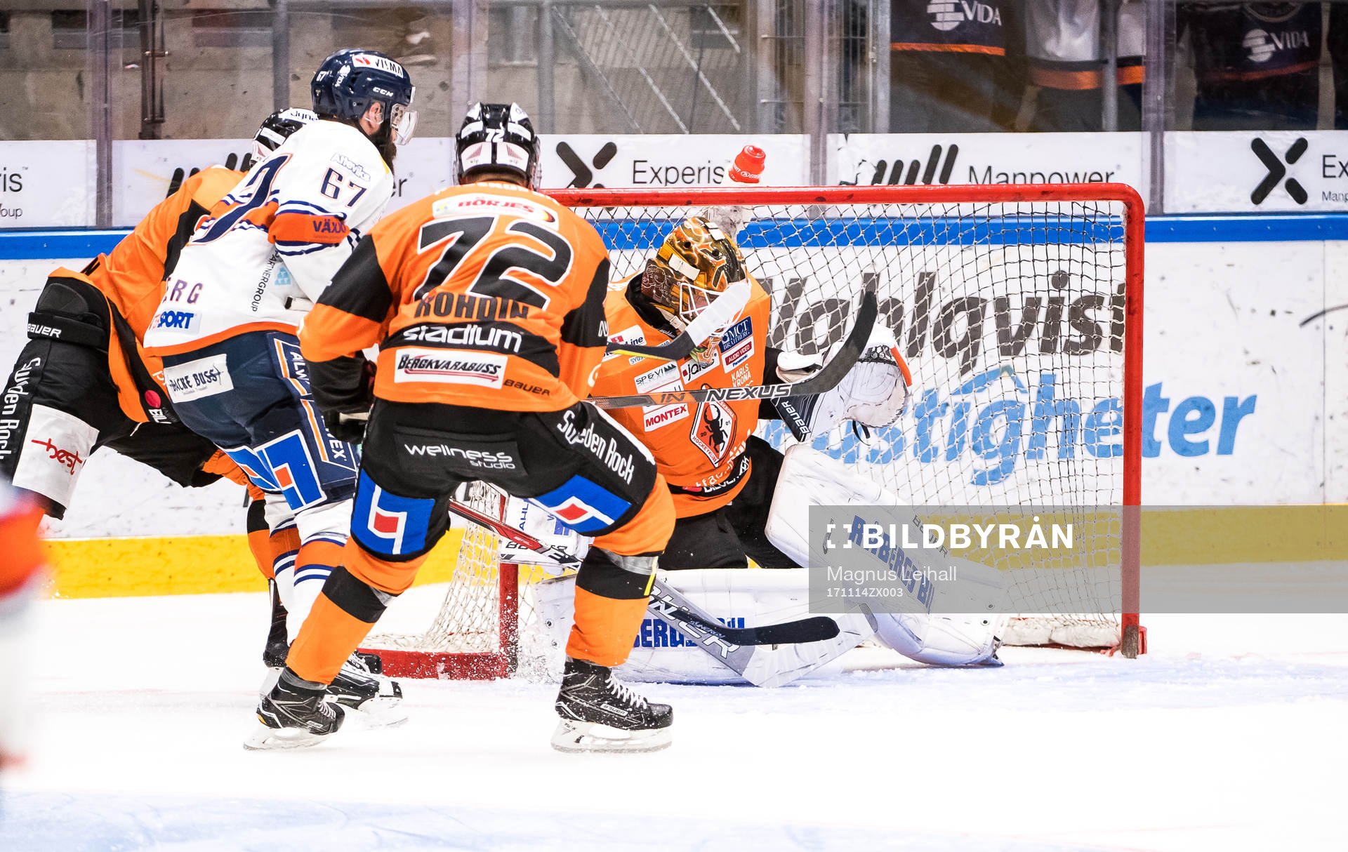 Växjös Linus Fröberg  gör 4-4 bakom Karlskronas