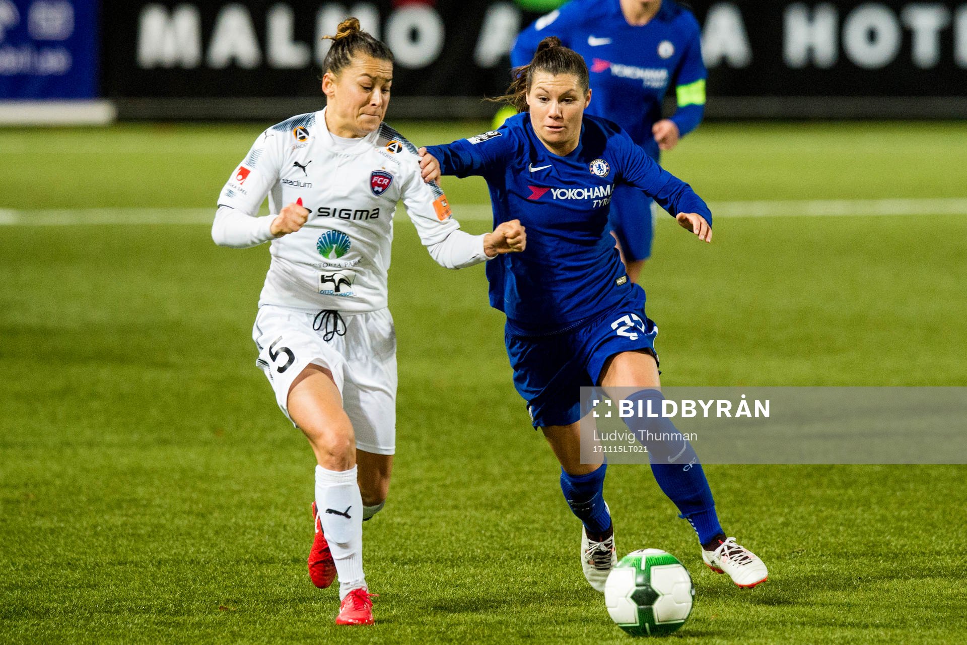 Rosengårds Alexandra Lowe Riley och Chelseas Ramona