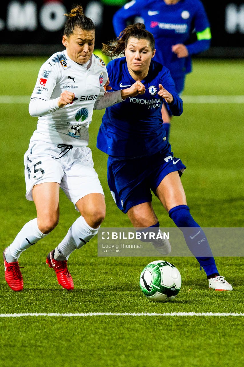 Rosengårds Alexandra Lowe Riley i kamp om billen med