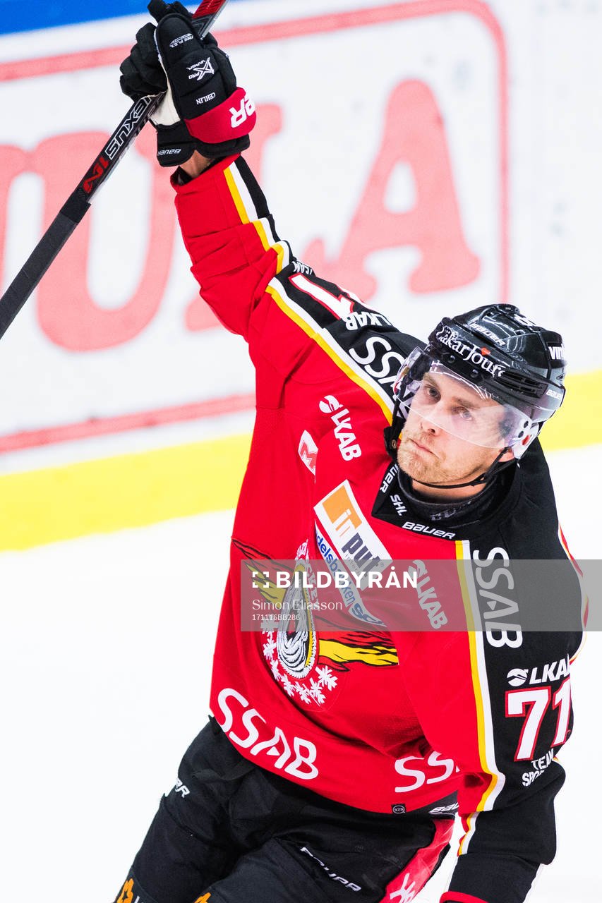 Luleås Patrick Cehlin jublar