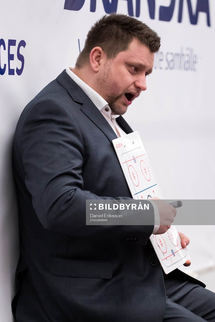 Moras assisterande tränare Mikael Johansson  i