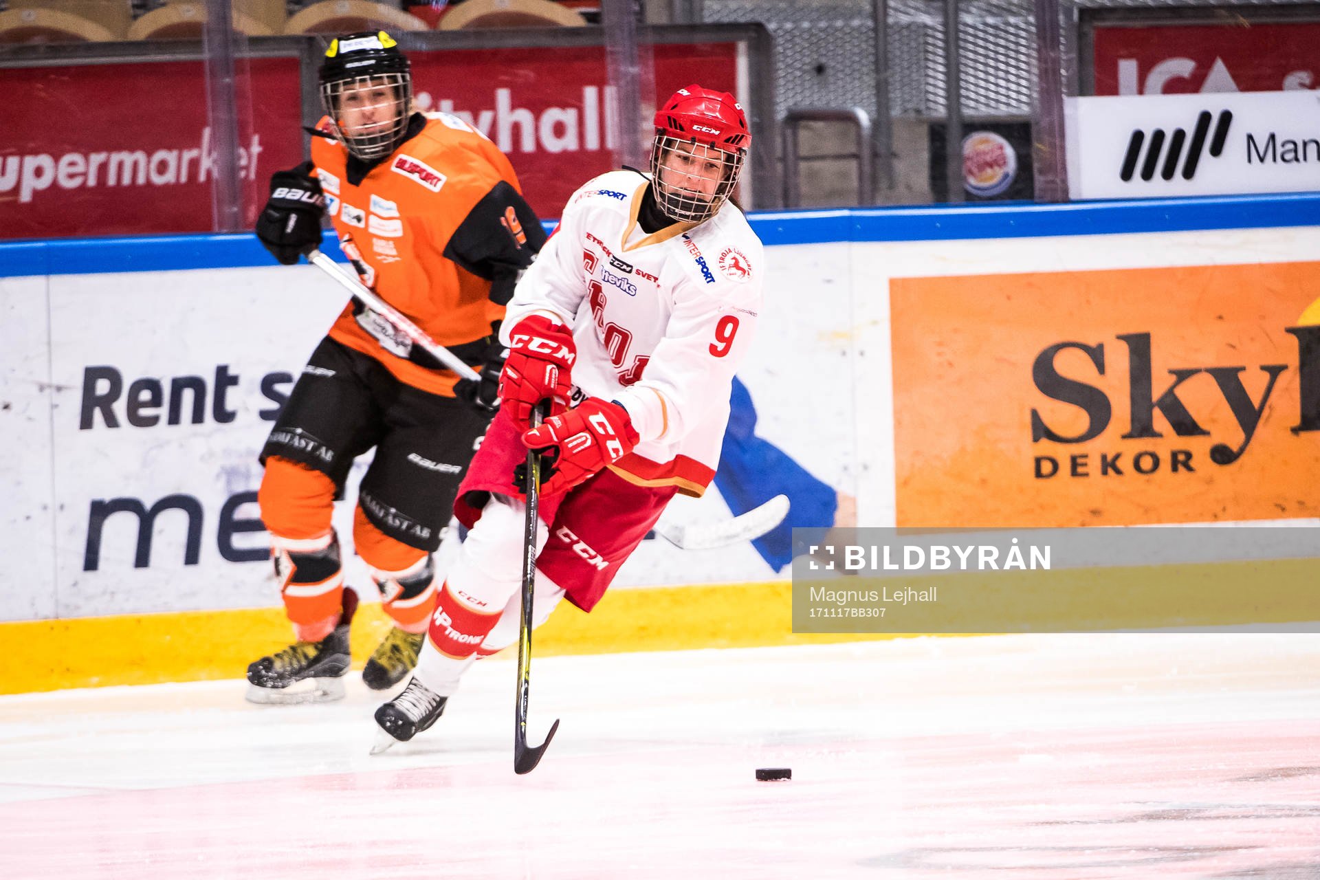 Troja/Ljungbys Sara Jakobsson  och Karlskronas Katka