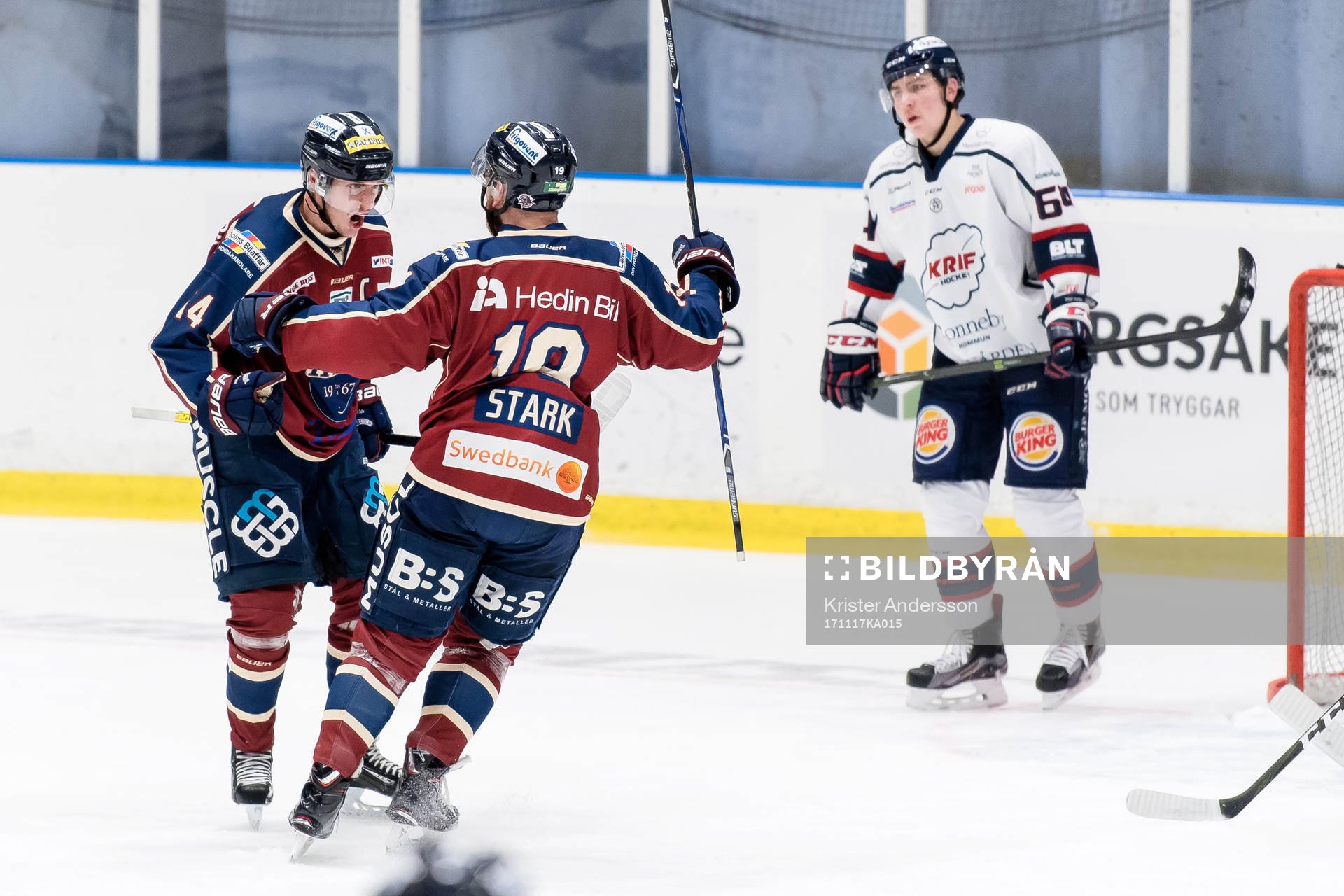 Halmstads Jesper Johansson (v) jublar