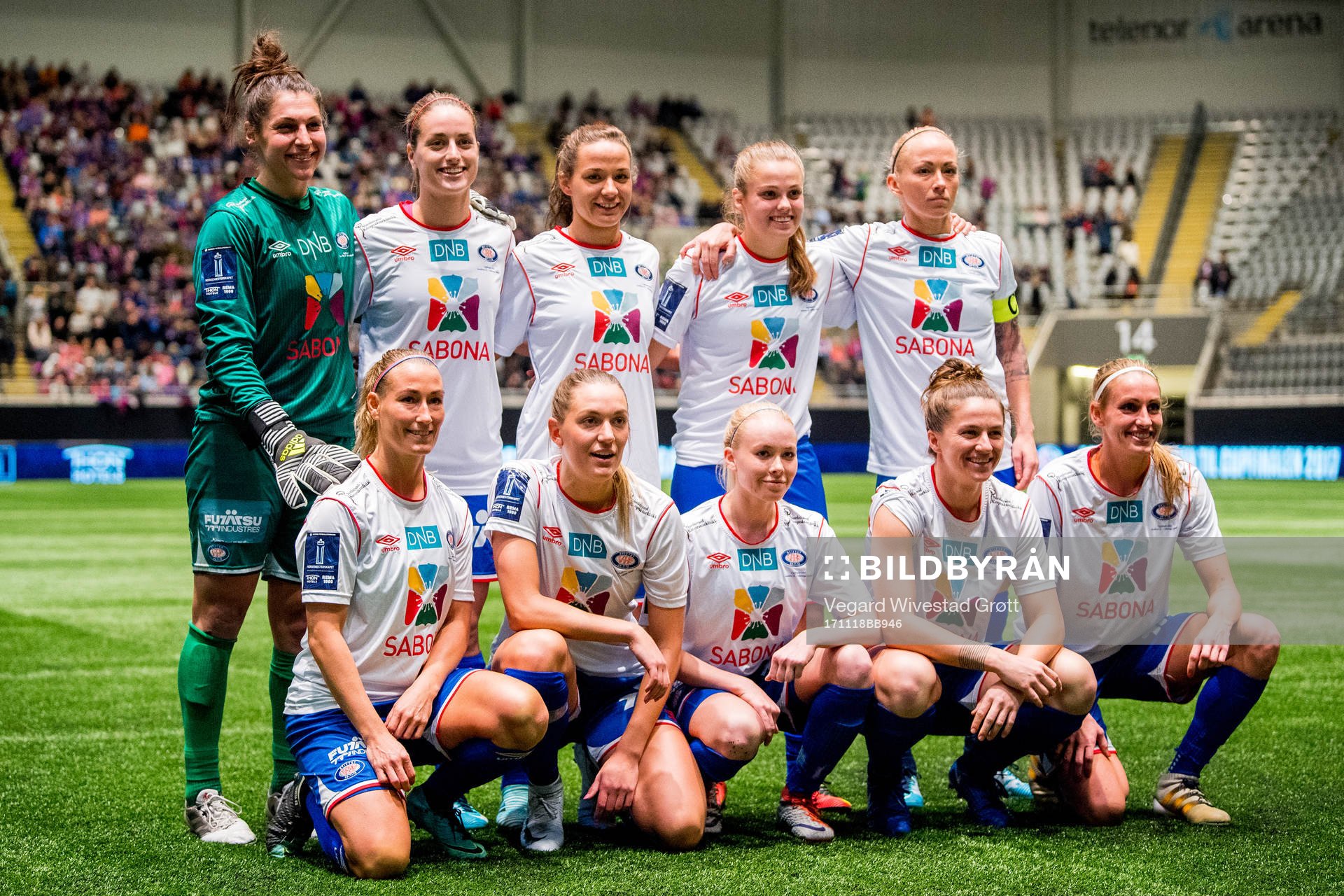 Players of Vålerenga line up for a team photo ahead of the cup final match between Avaldsnes and Vålerenga on November 18, 2017 in Oslo.