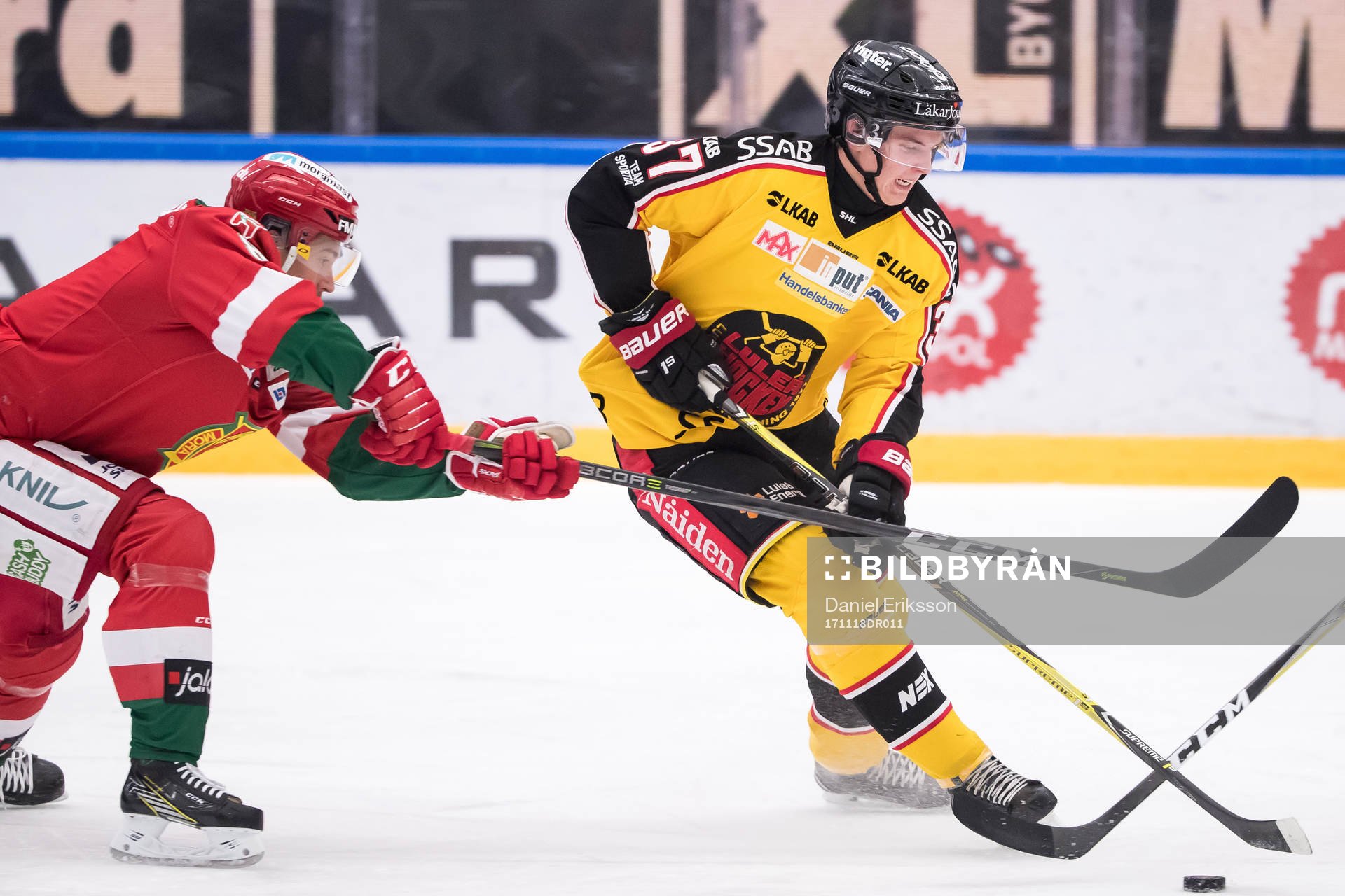 Luleås Isac Lundeström och Moras Robin Johansson  i