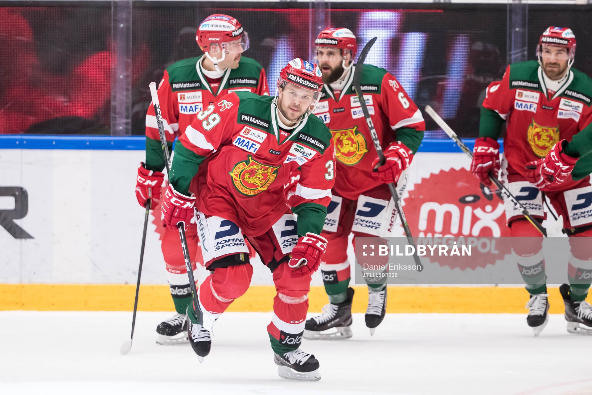 Moras Jacob Nilsson jublar