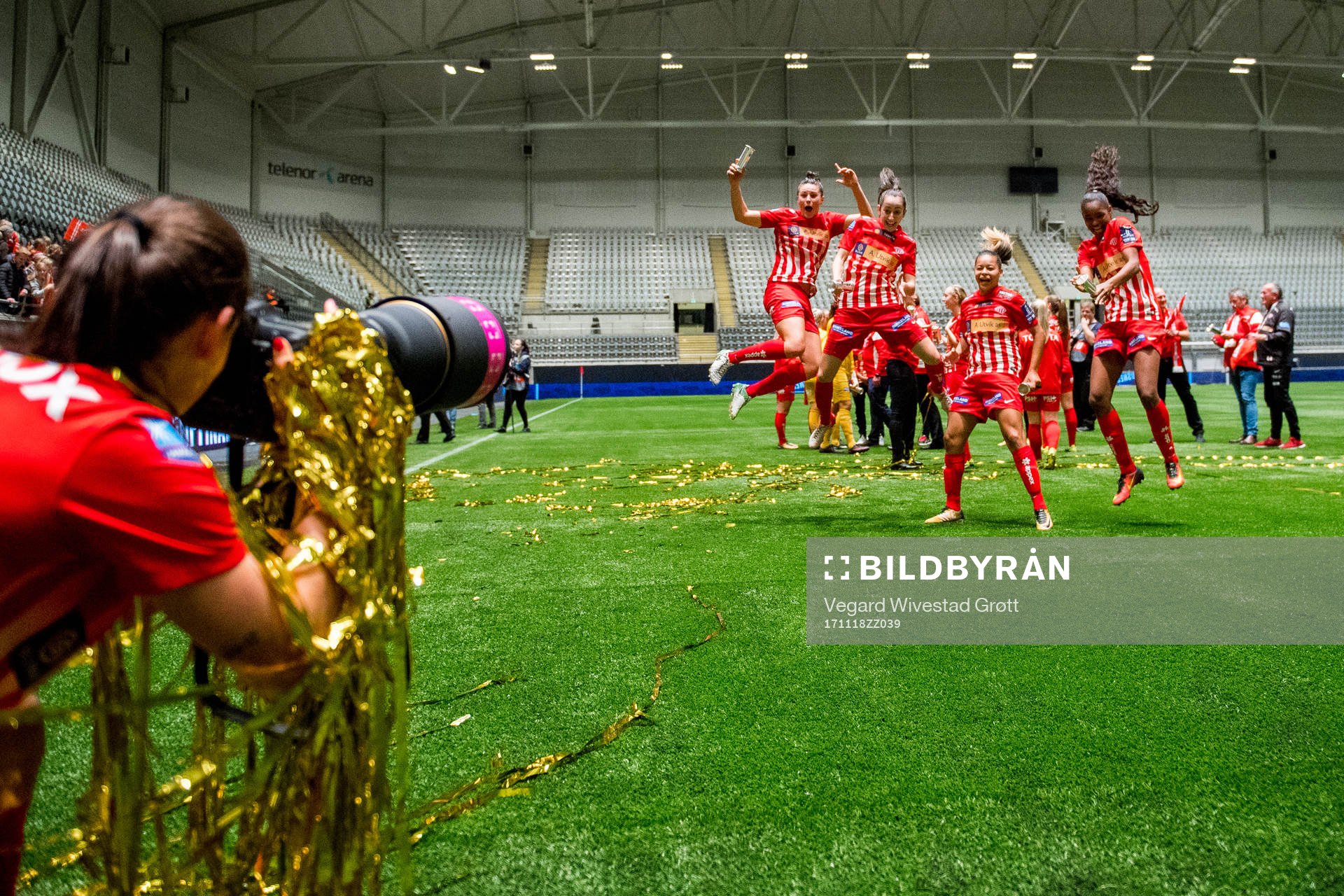 Andreia Rosa de Andrade of Avaldsnes takes a picture of her teammates Emily Gielnik, Luana Bertolucci Paixao, Francielle Manoel Alberto and Daiane Limeira Santos Silva after the cup final match between Avaldsnes and Vålerenga on November 18, 2017 in Oslo.