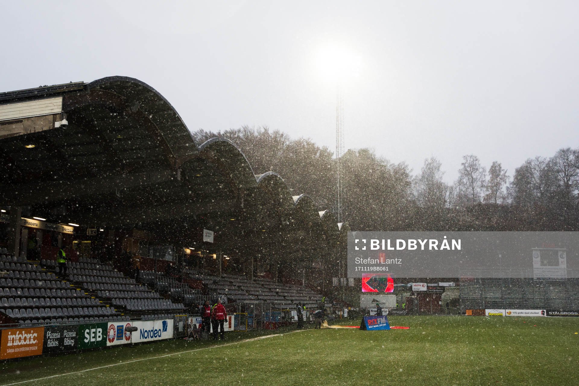 Snöfall på Stadsparksvallen