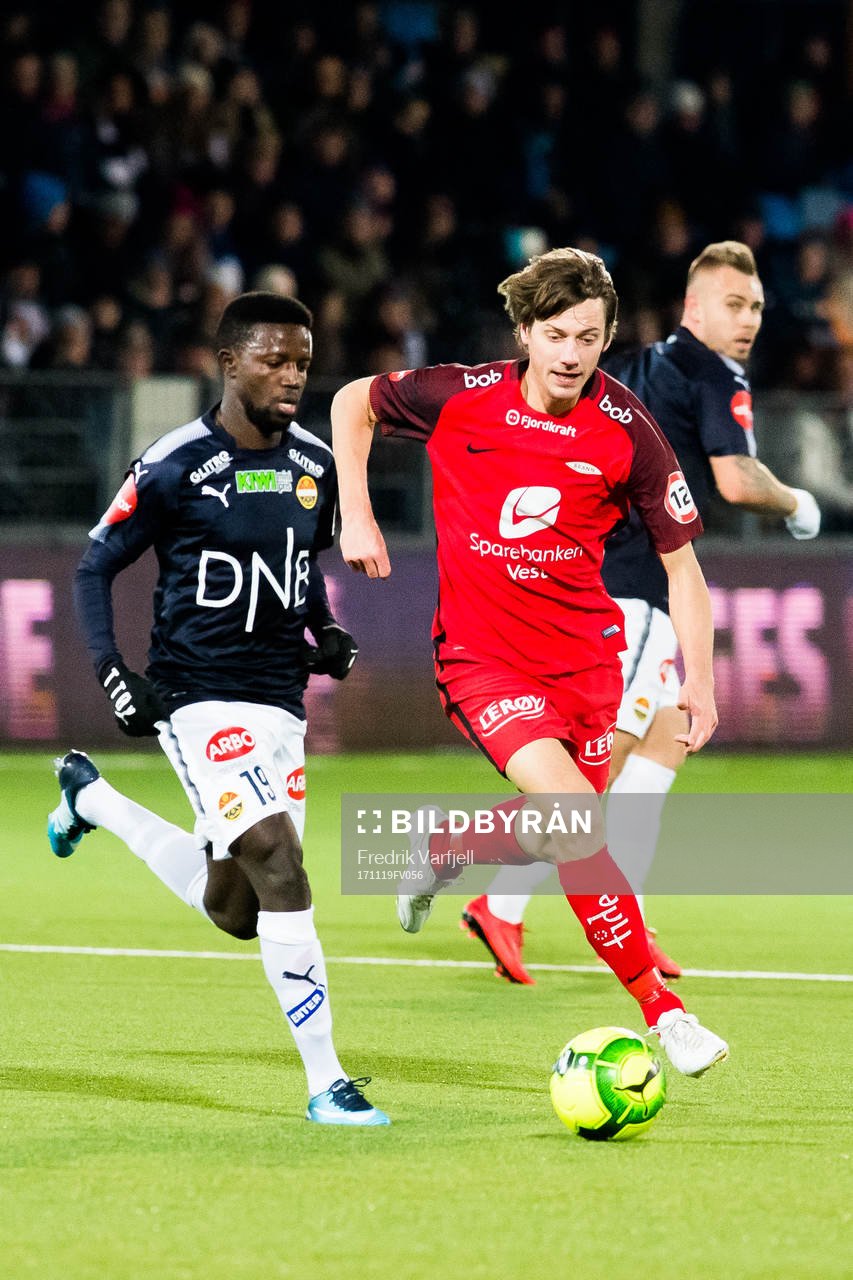 Francisco Júnior of Strømsgodset and Jakob Orlov of Brann during the Eliteserien match between Strømsgodset and Brann on November 19, 2017 in Drammen.