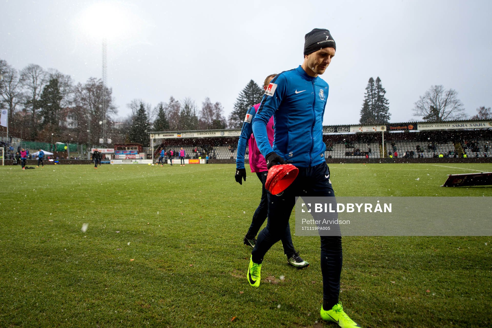 Trelleborgs Kristian Haynes lämnar planen