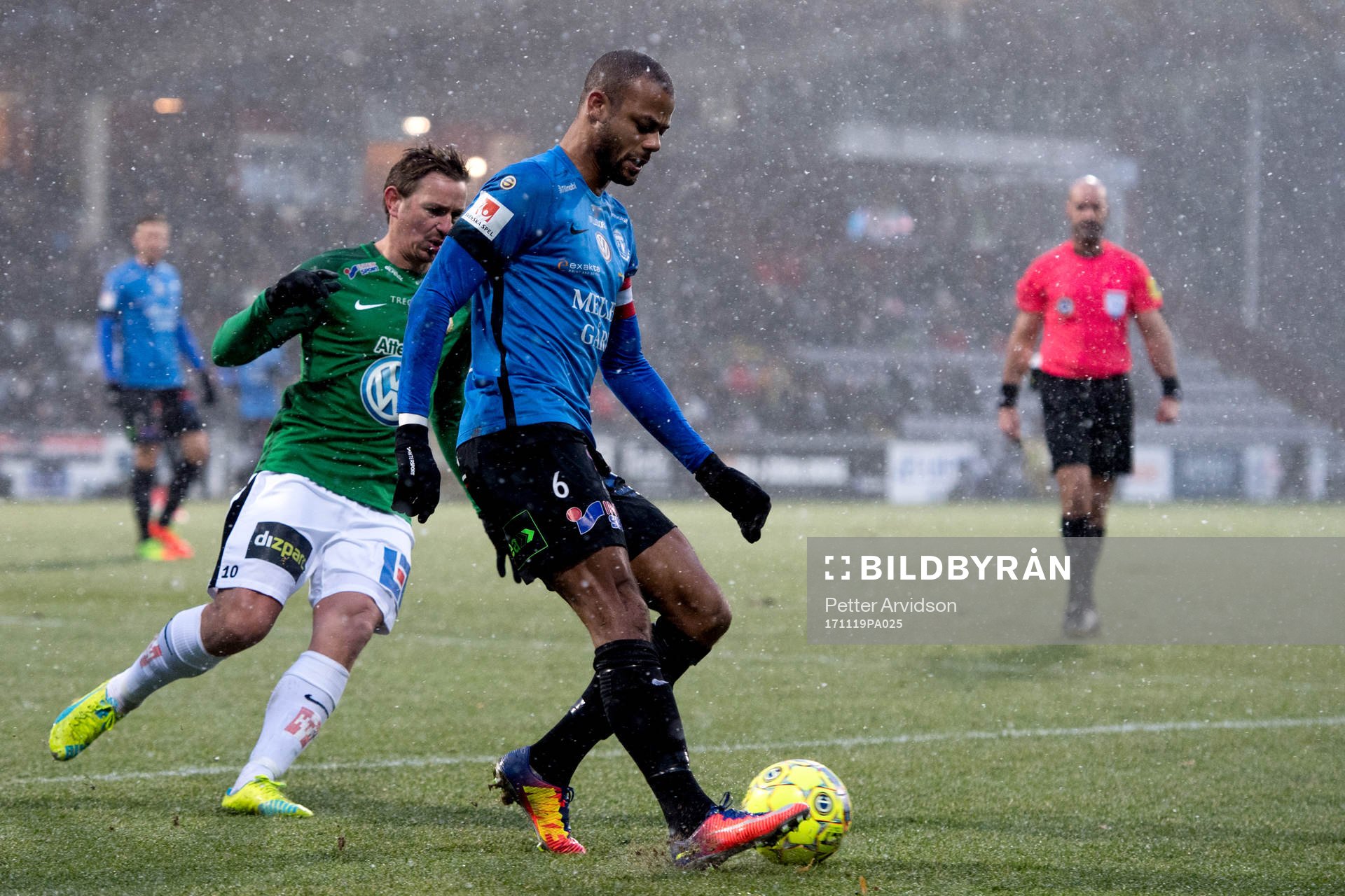 Jönköpings Fredrik Olsson och Trelleborgs Salif Camara