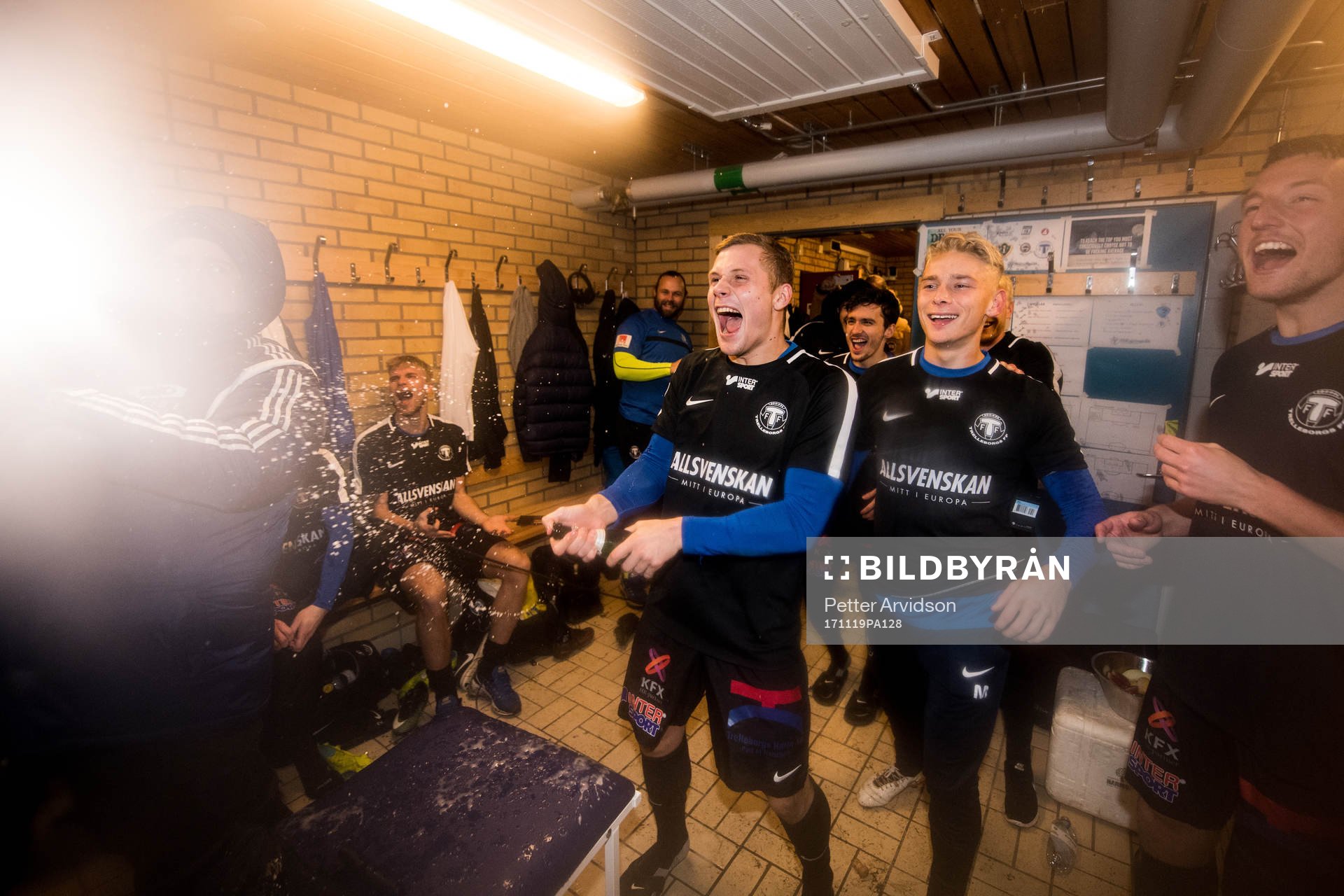 Trelleborgs Erik Andersson och Johan Brannefalk jublar med