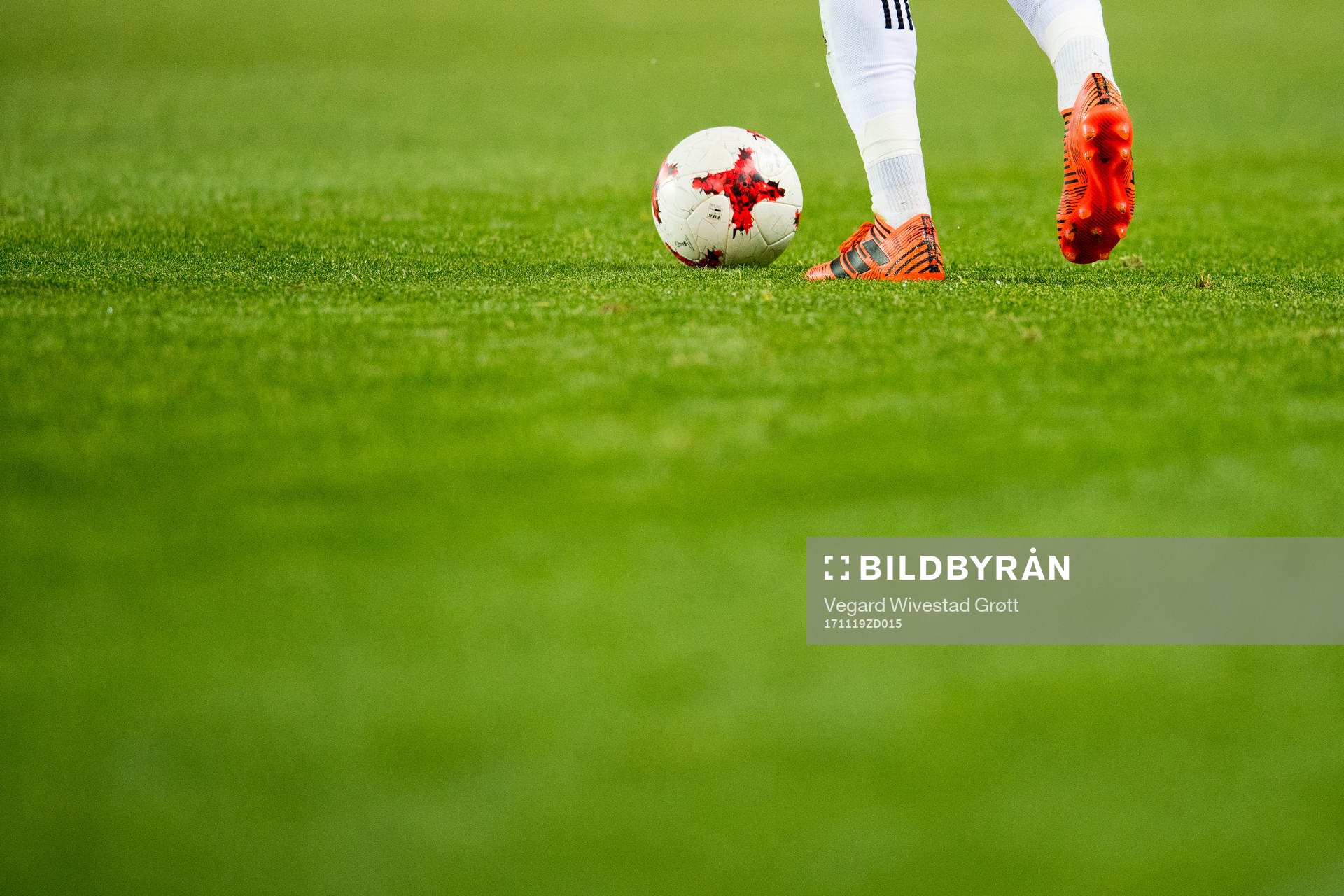 The Adidas football boots of Nicklas Bendtner