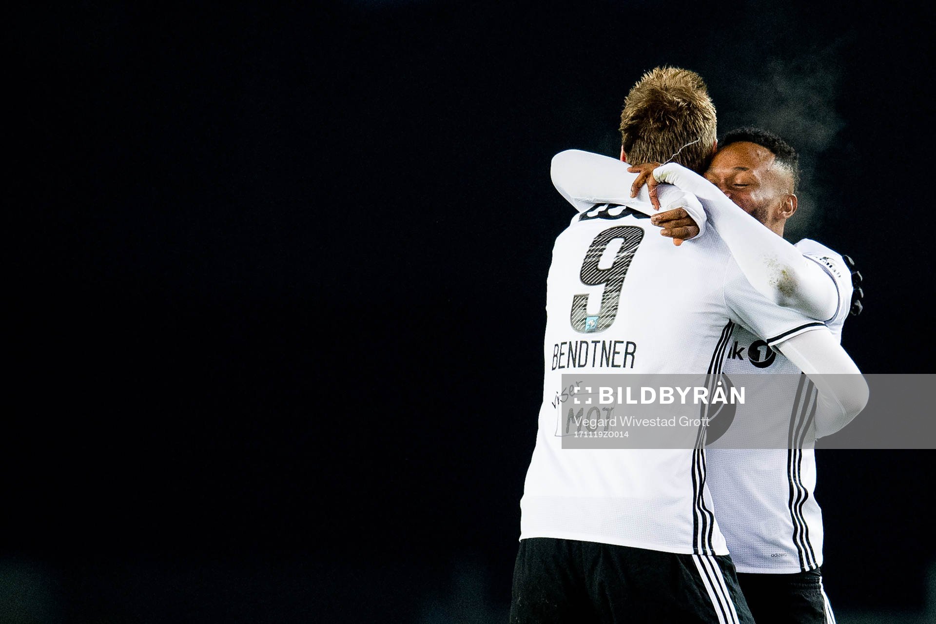 Nicklas Bendtner of Rosenborg celebrates scoring 1-0 with