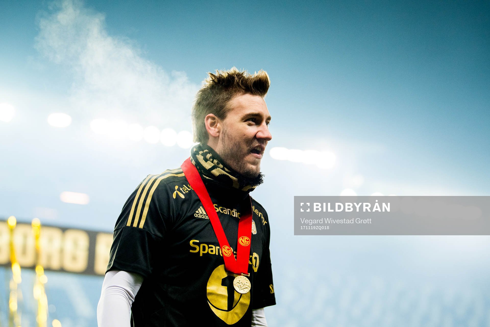 Nicklas Bendtner of Rosenborg with the winner's medal