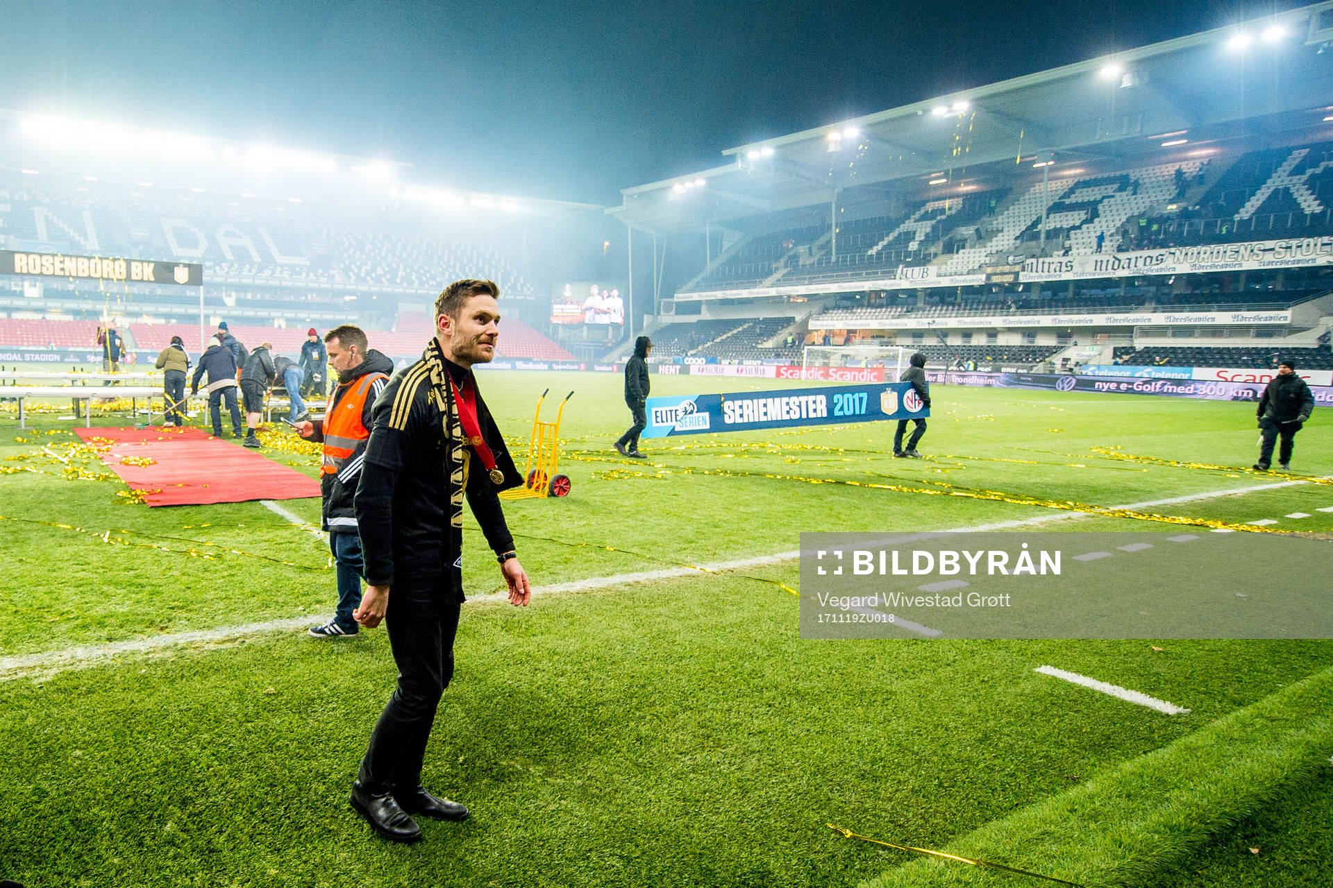 Matthias Vilhjalmsson of Rosenborg with the winner's medal