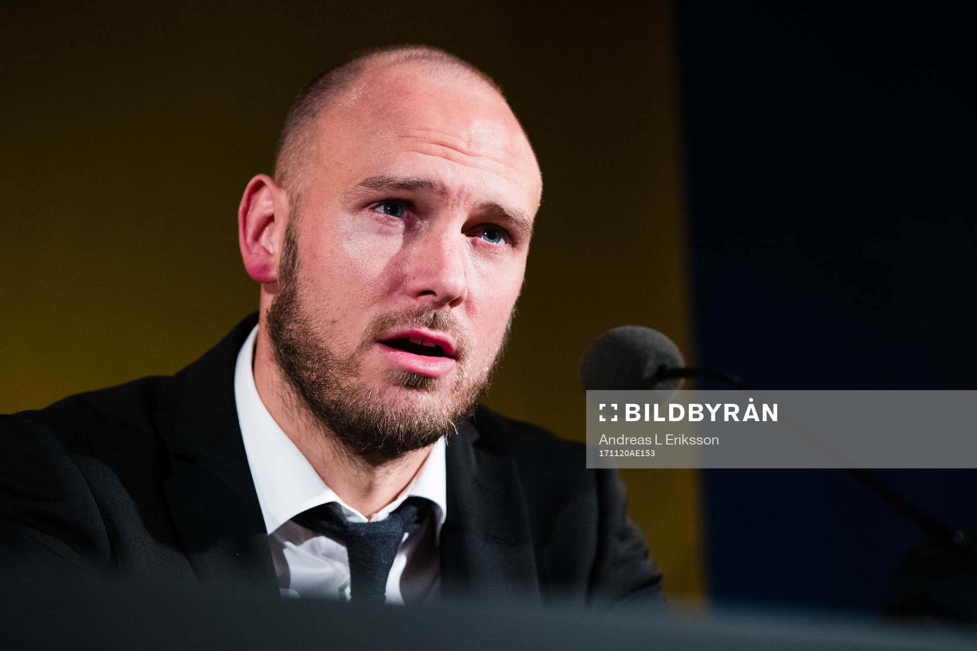 Vinnaren av guldbollen Andreas Granqvist på en