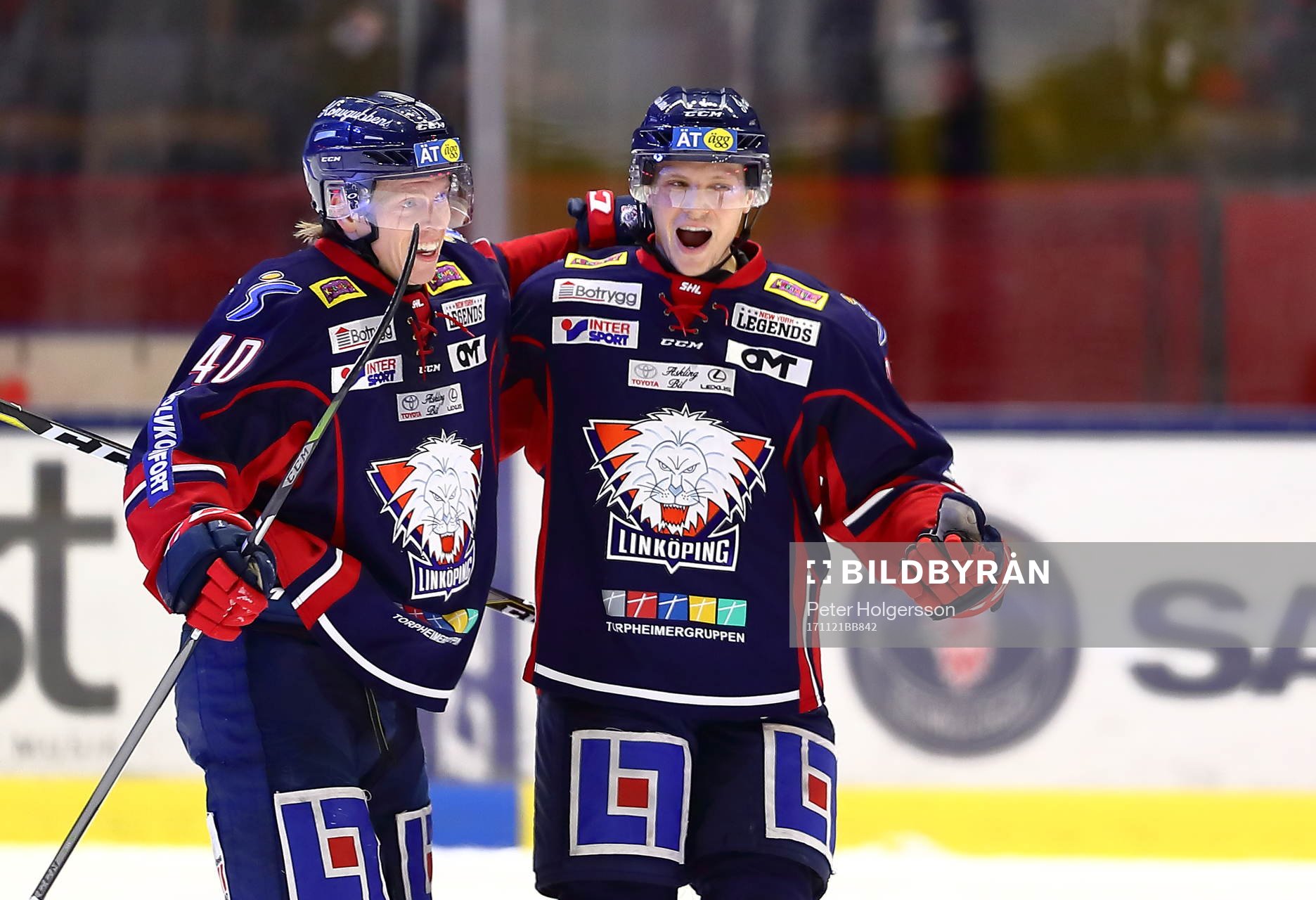 Linköpings Ken Andre Olimb och Kristian Näkyvä jublar