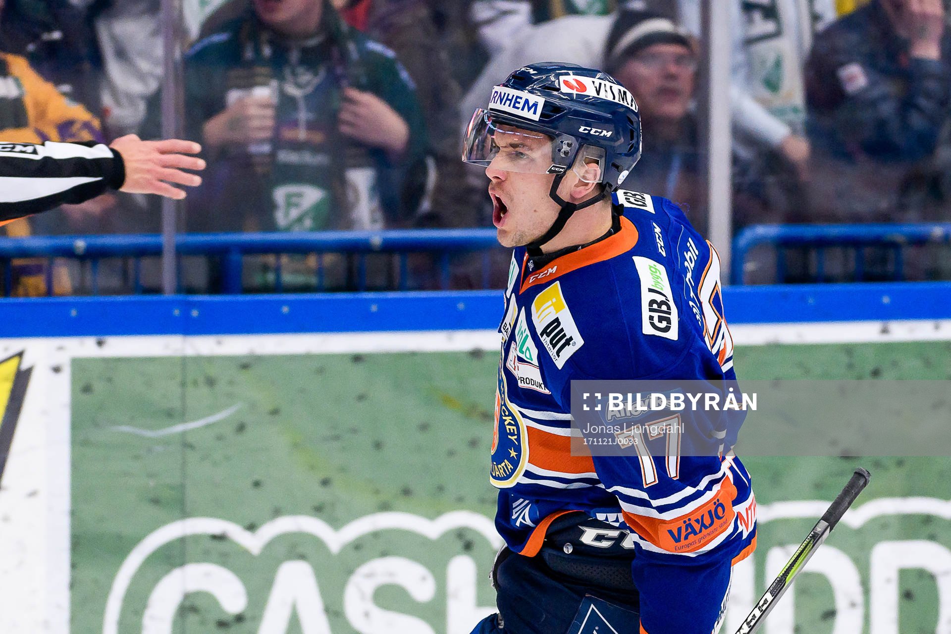Växjös Pontus Netterberg jublar