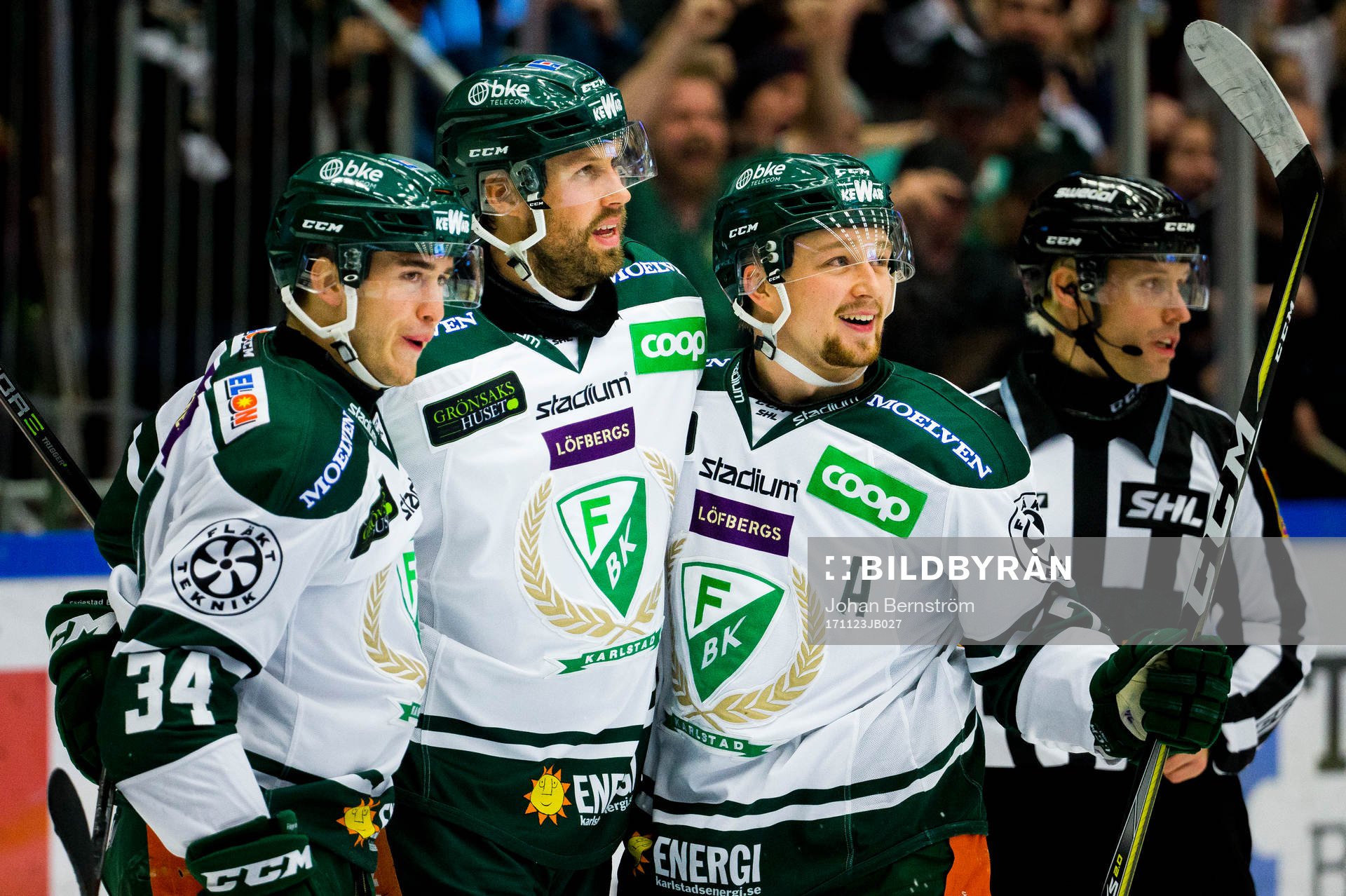 Färjestads Rasmus Asplund gör 2-6 och jublar med Michael
