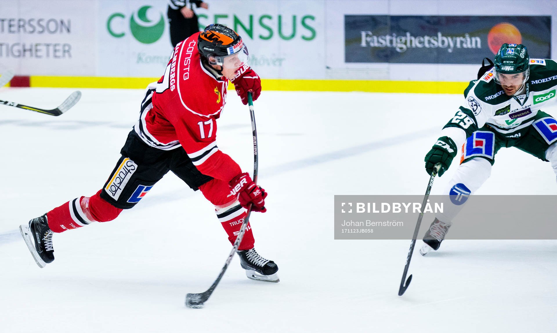 Örebros Daniel Viksten och Färjestads Martin Johansson