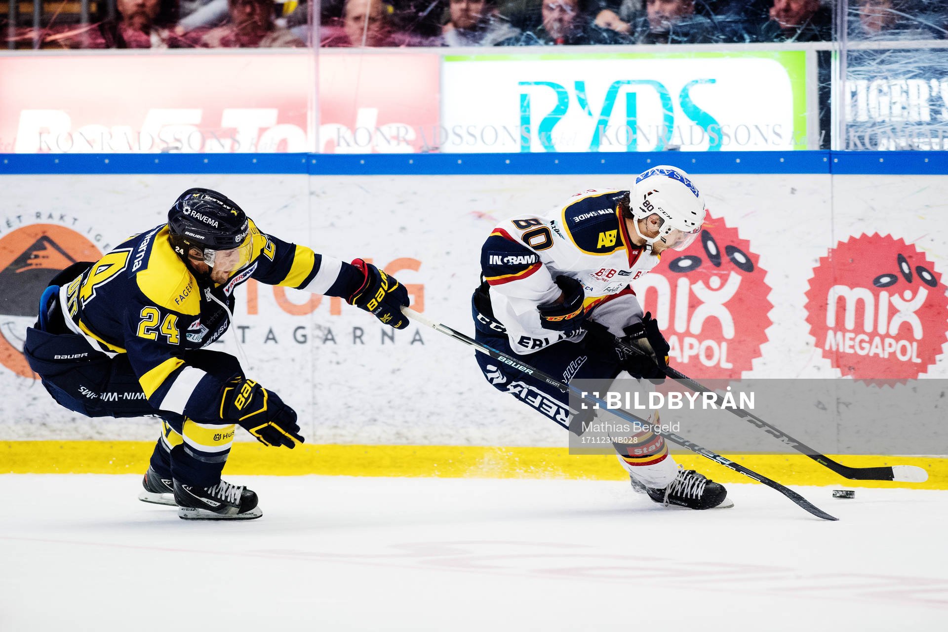 s Stefan Elliott och Djurgårdens Gustav Possler