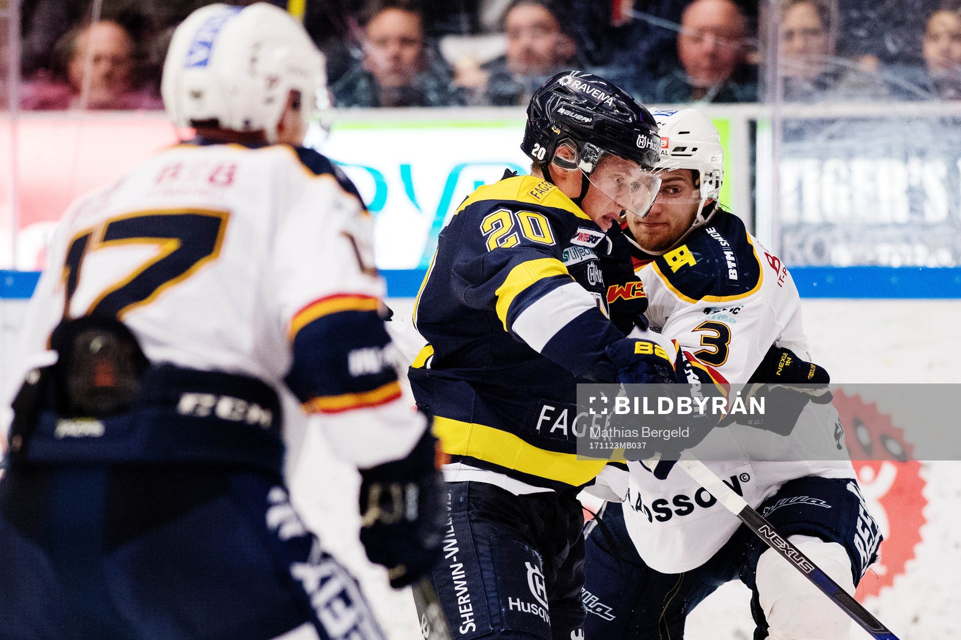 s Lawrence Pilut och Djurgårdens William Lagesson i