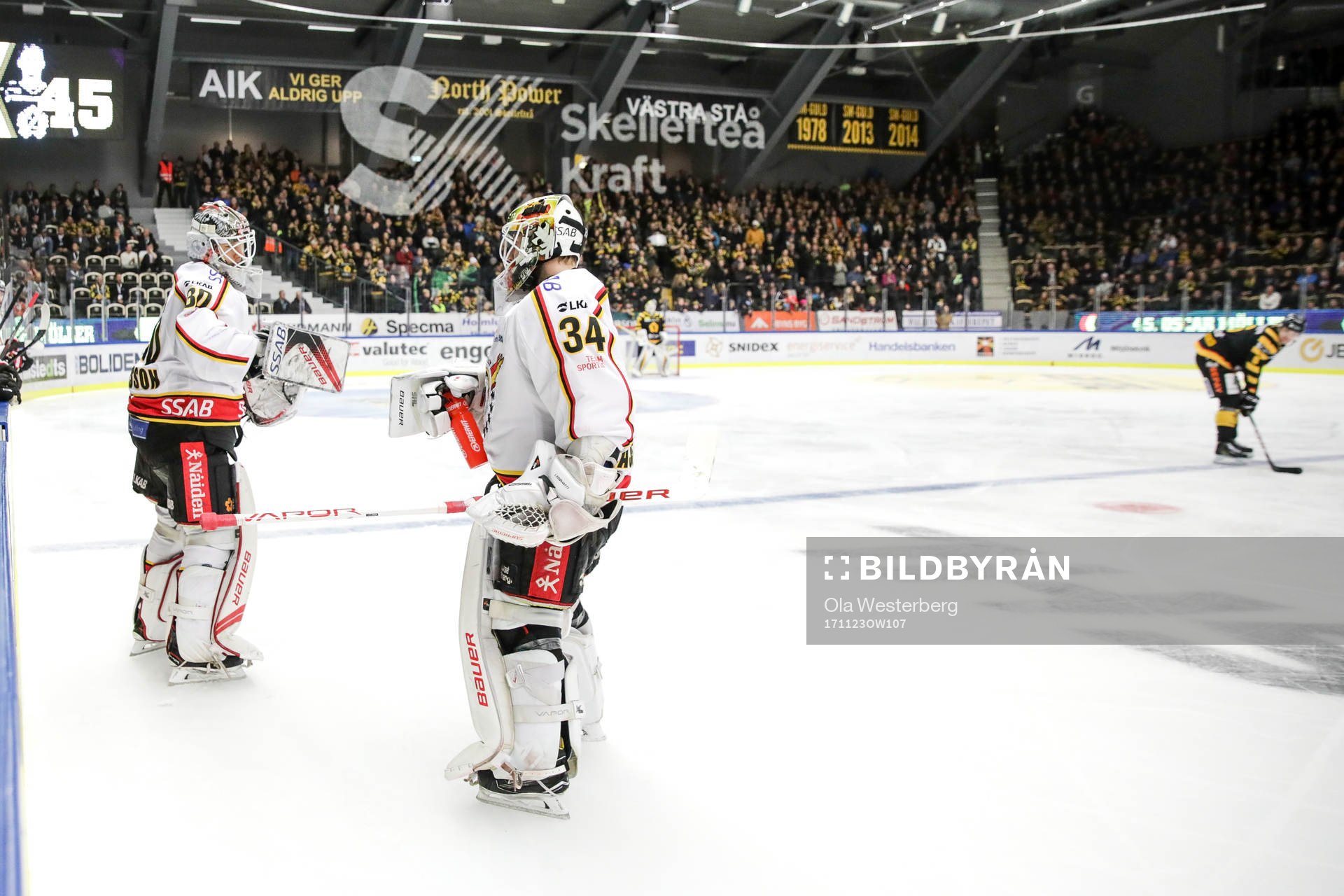 Luleås målvakt Joel Lassinatti deppar