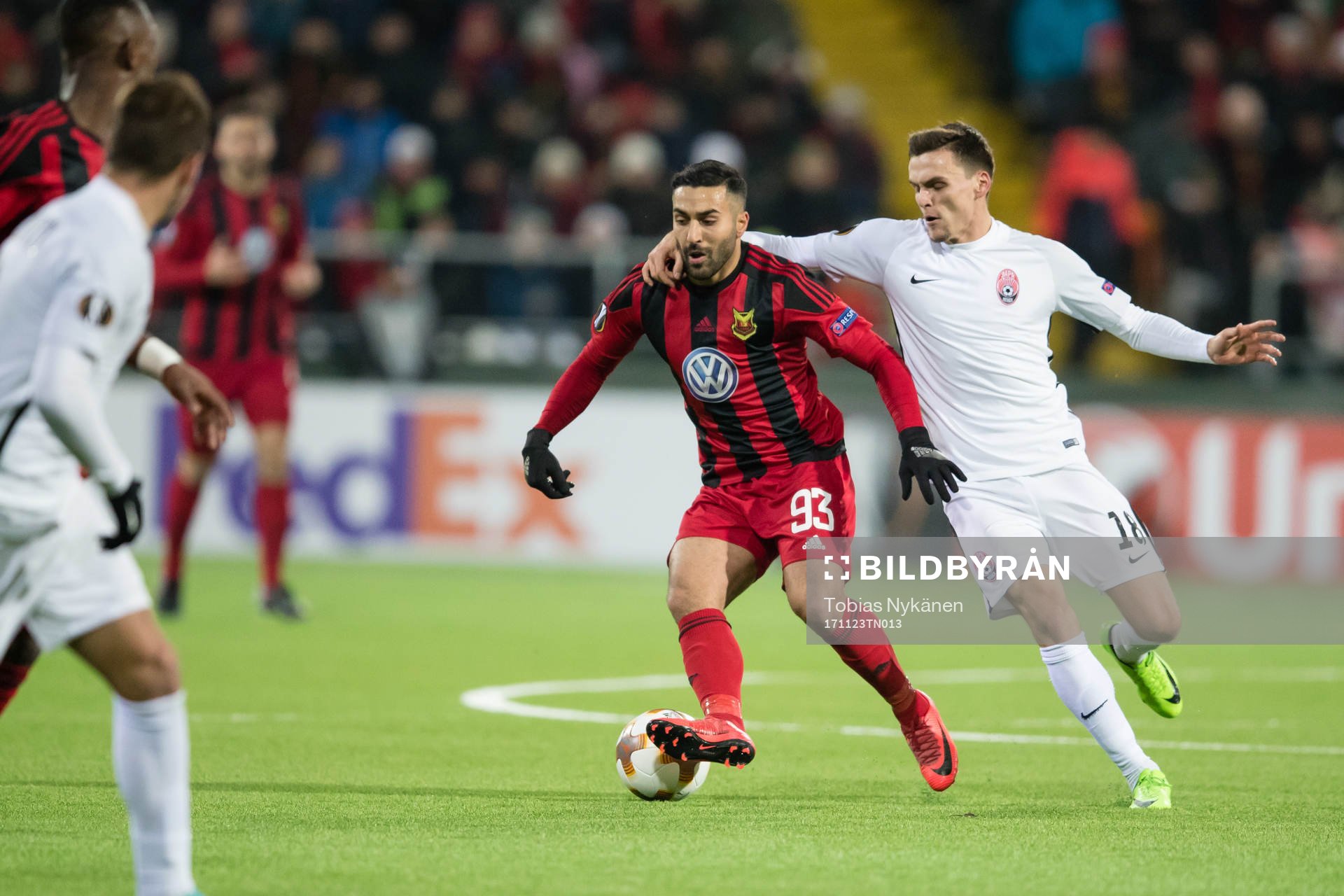 Östersunds Saman Ghoddos mot Zorja Luhansks Oleksandr