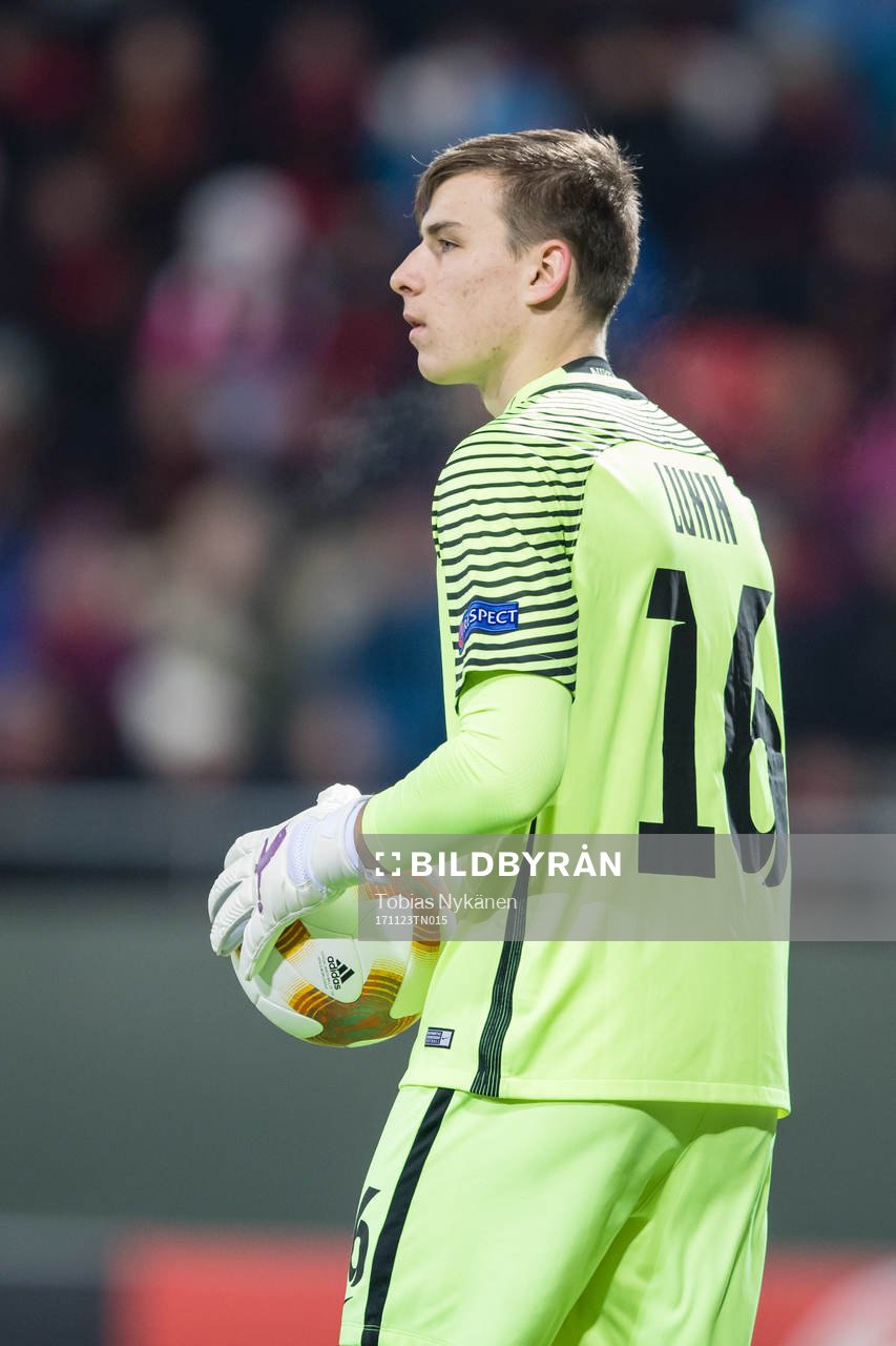 Zorja Luhansks målvakt Andriy Lunin