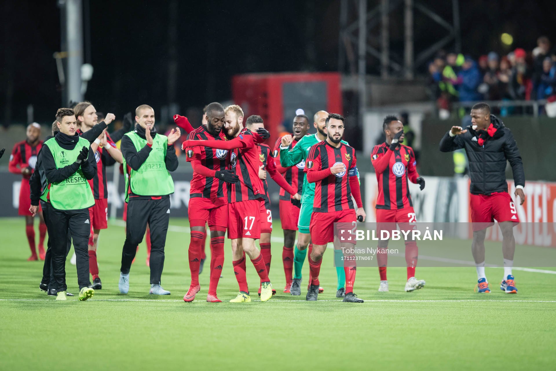 Östersunds spelare jublar