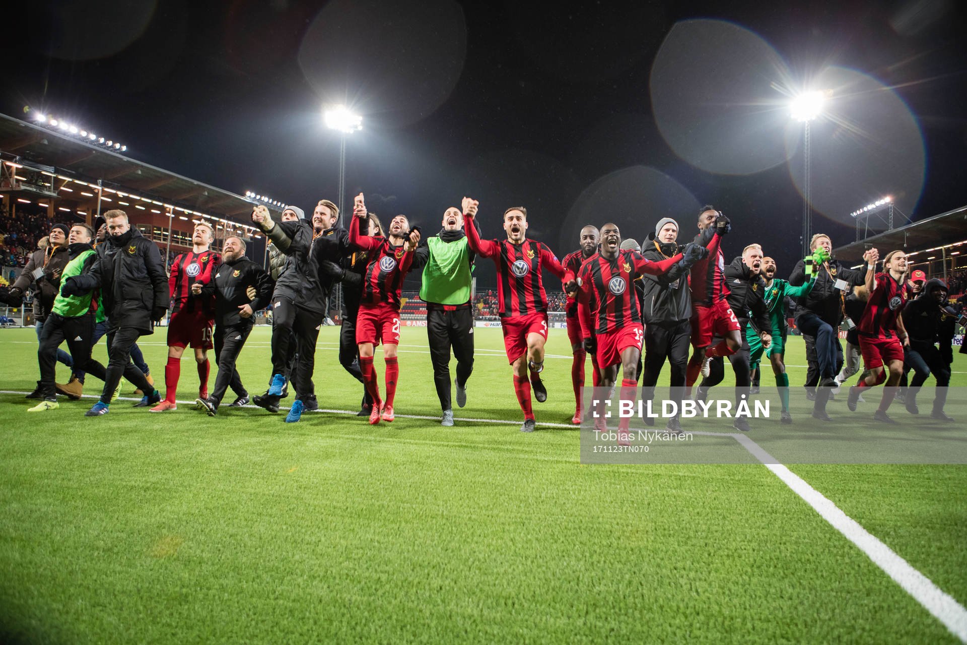 Östersunds spelare jublar