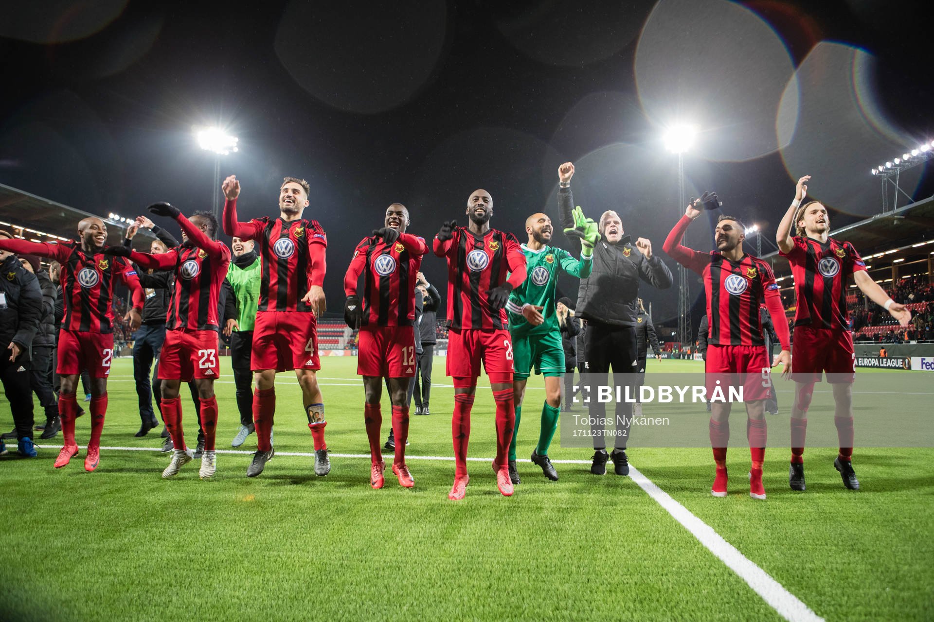 Östersunds spelare jublar