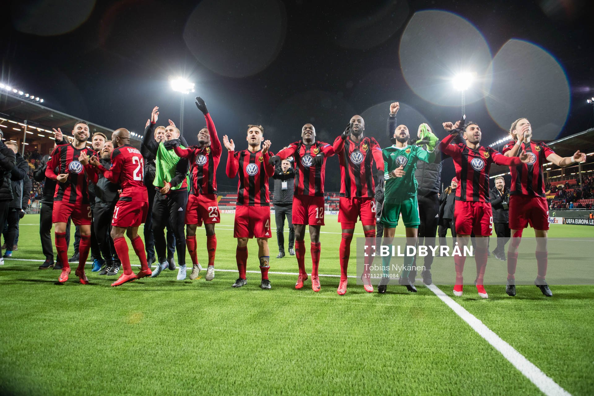 Östersunds spelare jublar