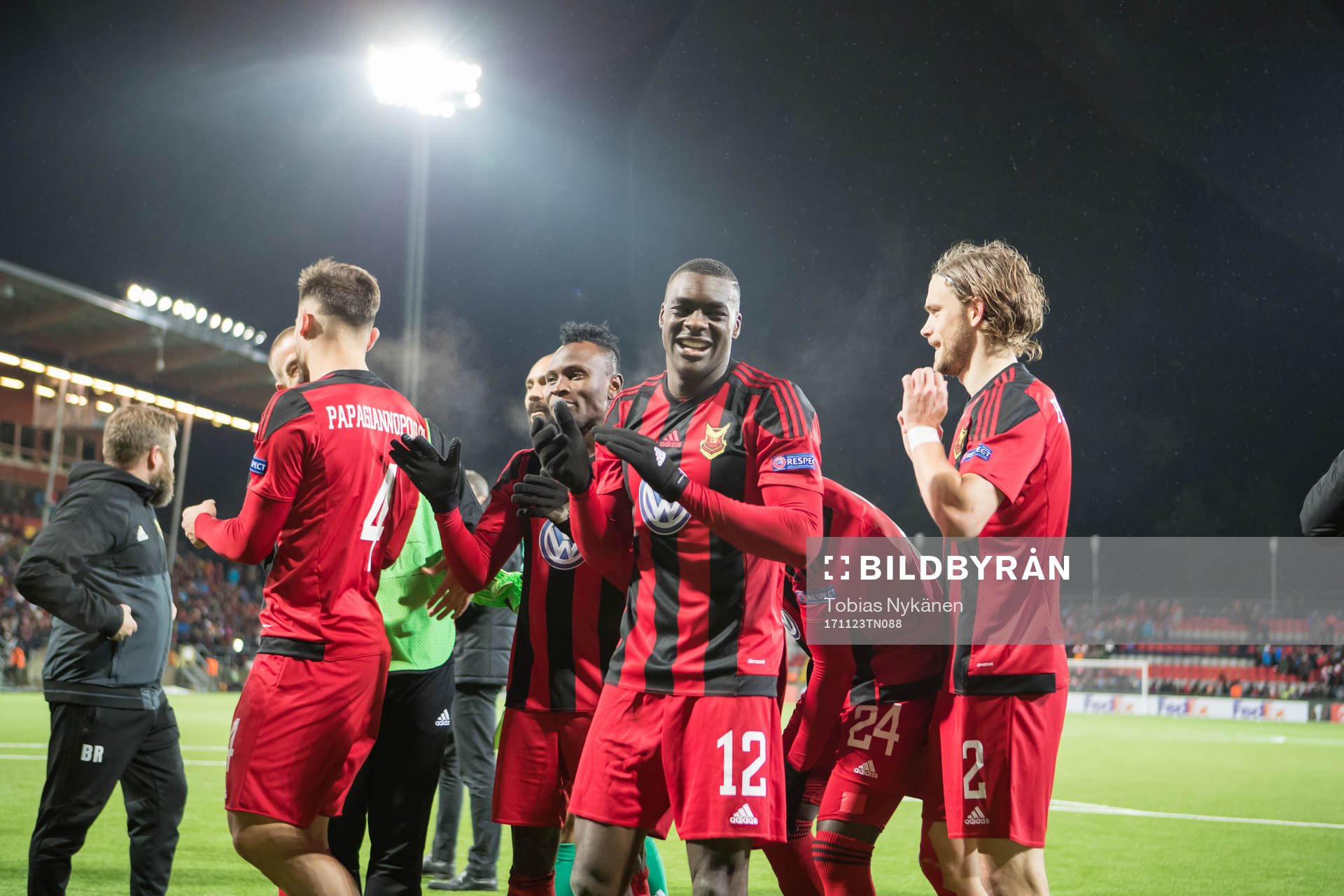 Östersunds Ken Sema jublar