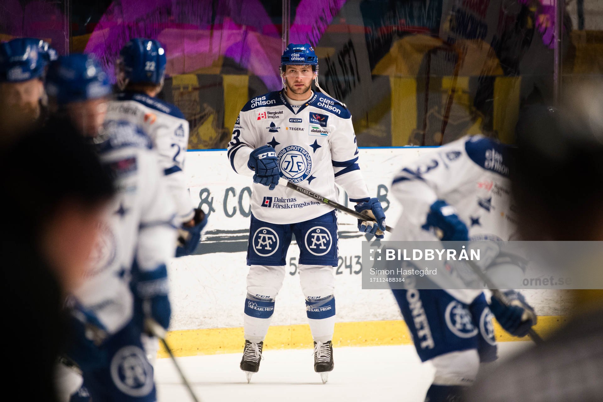 Leksands Alex Friesen före ishockeymatchen i