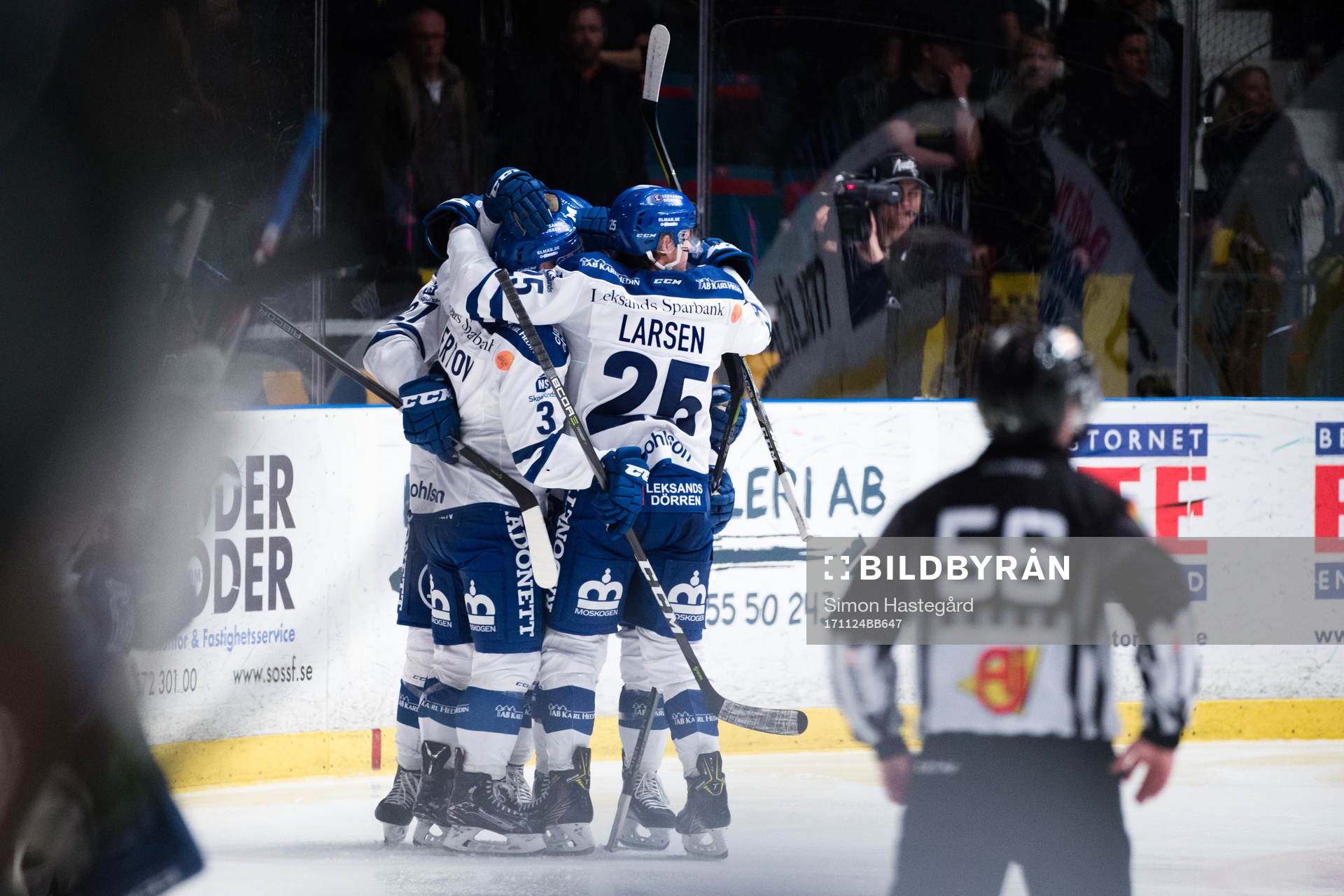 Leksands spelare jublar