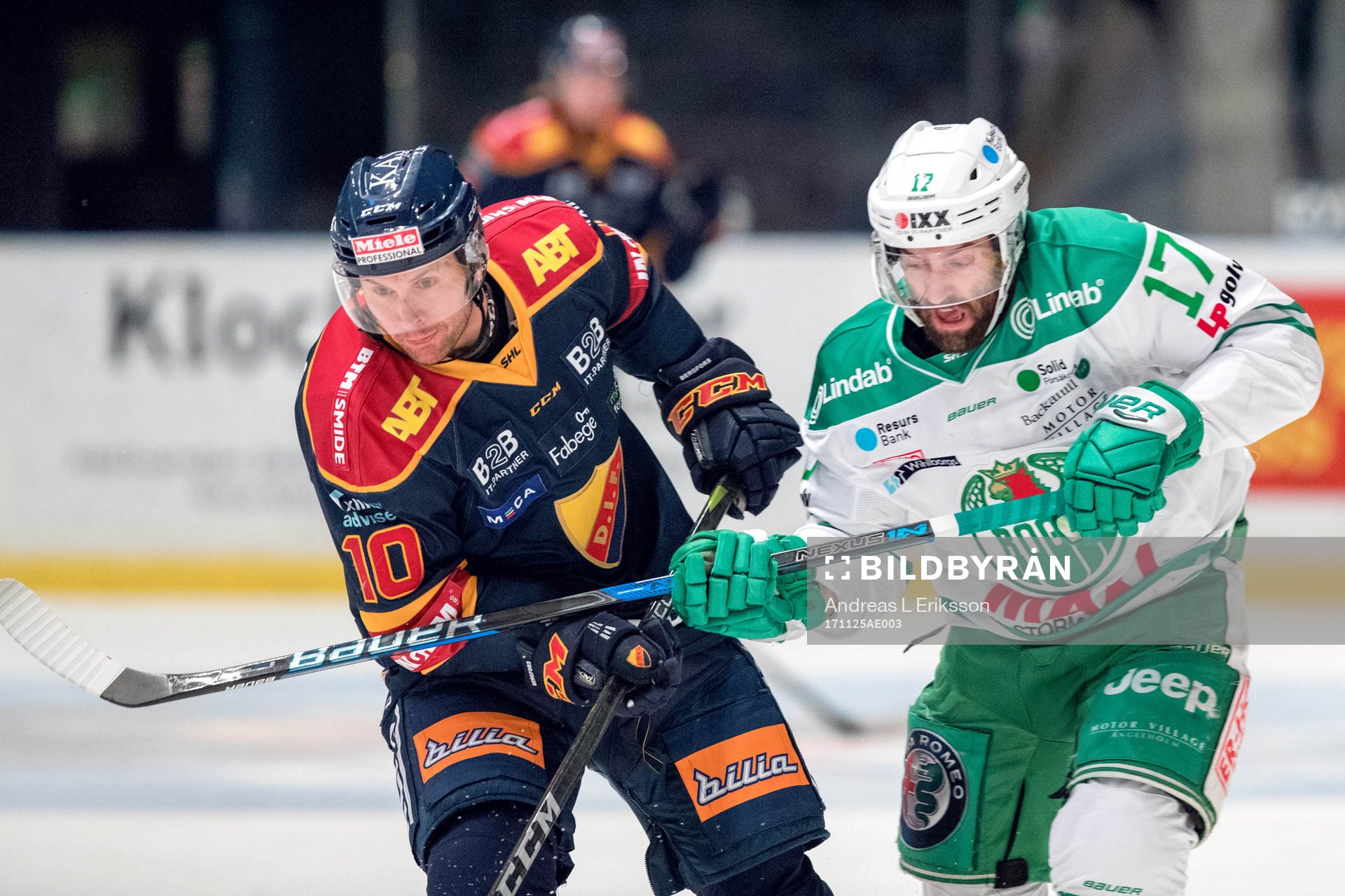 Djurgårdens Niclas Bergfors och Rögles Taylor Matson