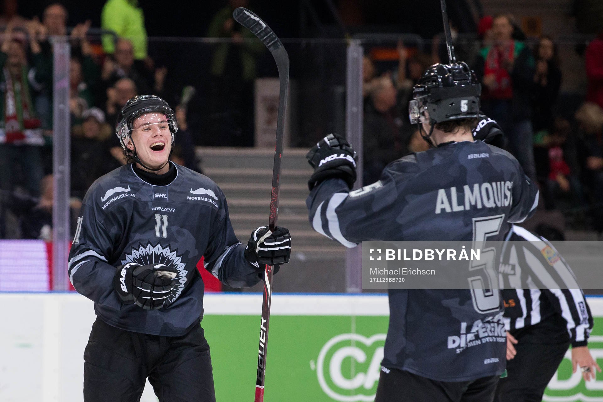 Frölundas Victor Olofsson jublar ihop med Adam Almqvist
