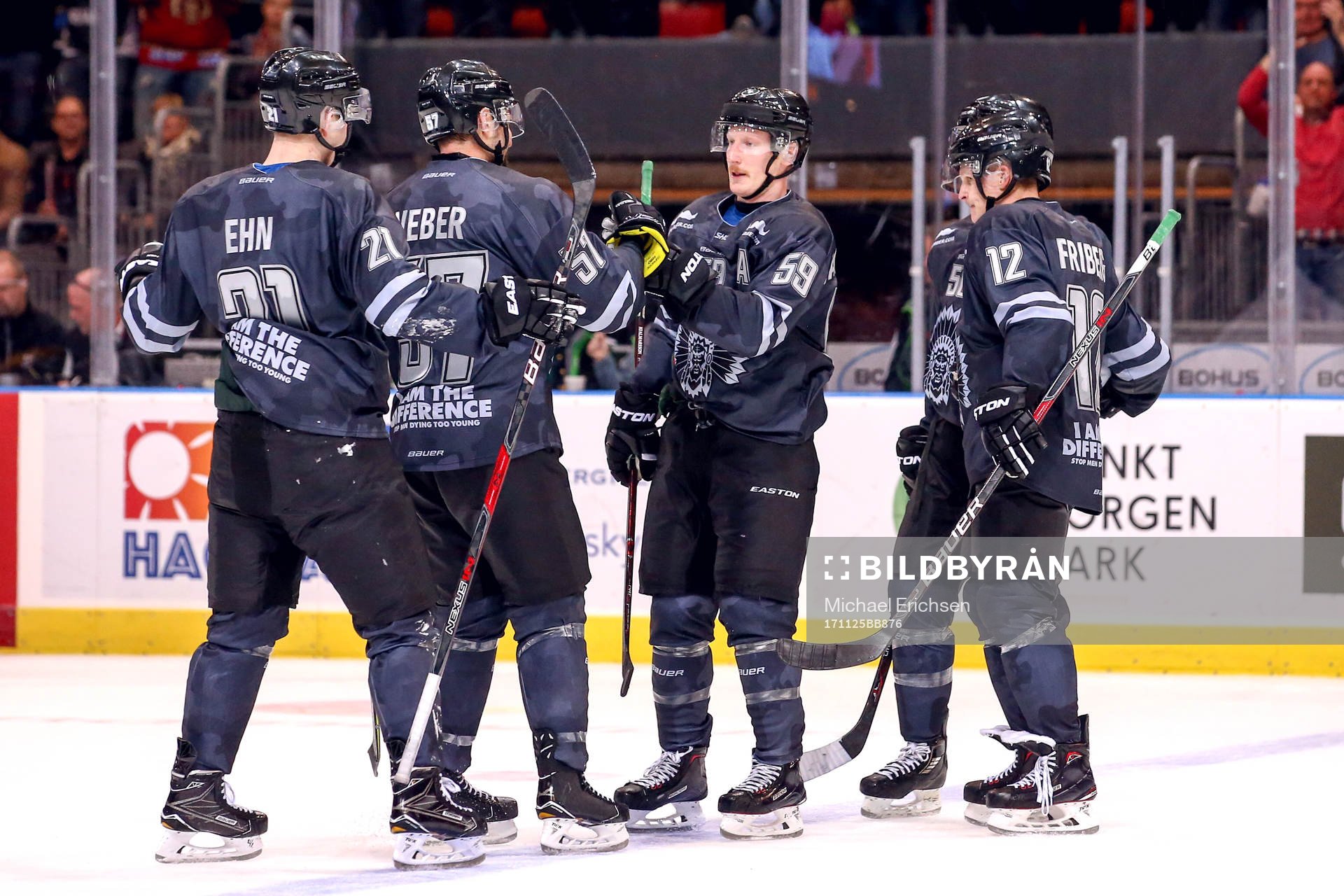 Frölundas Simon Hjalmarsson jublar