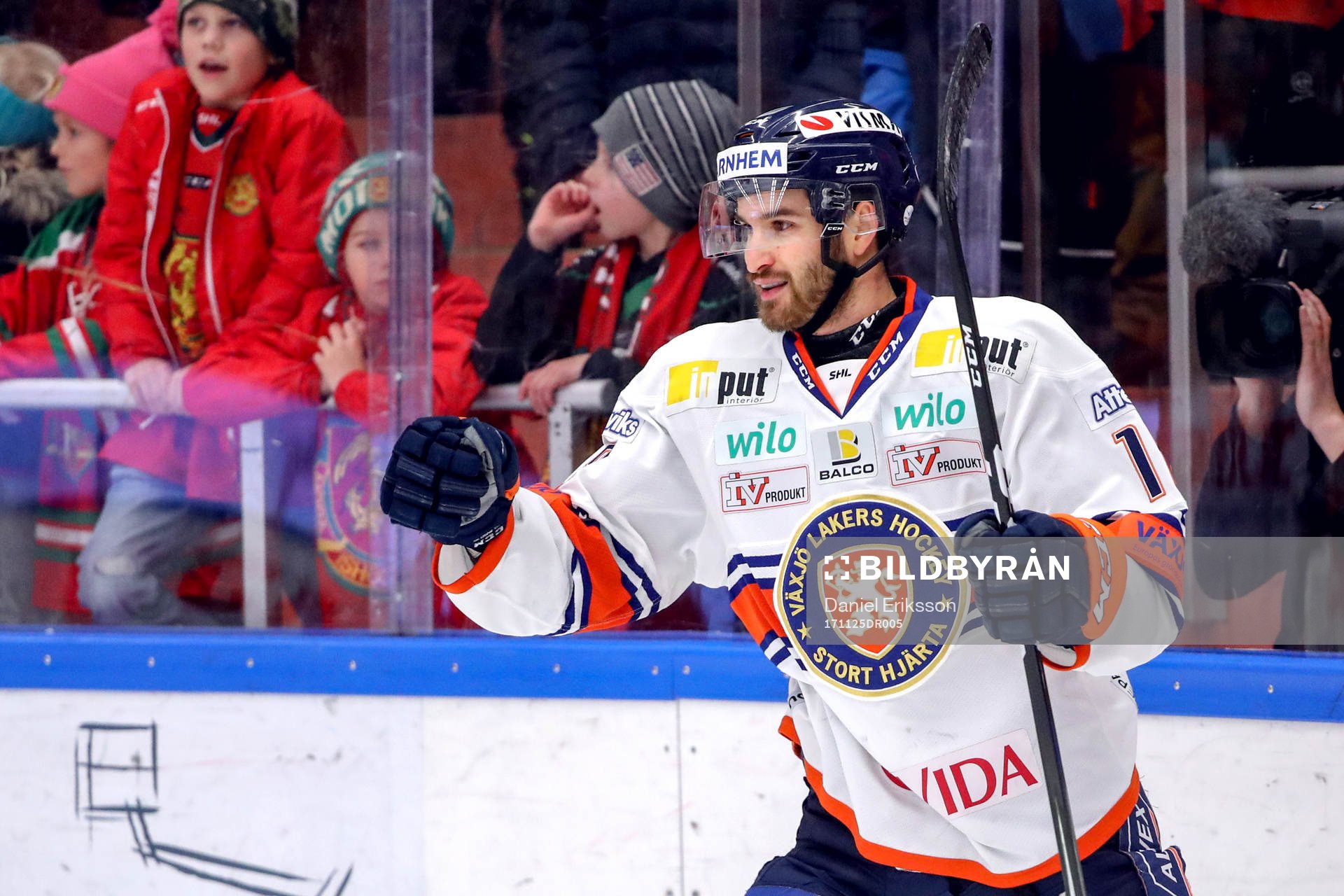 Växjös Andrew Calof jublar