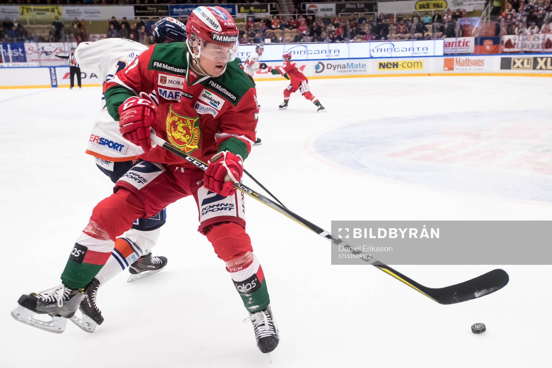 Moras Erlend Lesund och Växjös Dominik Bokk  i