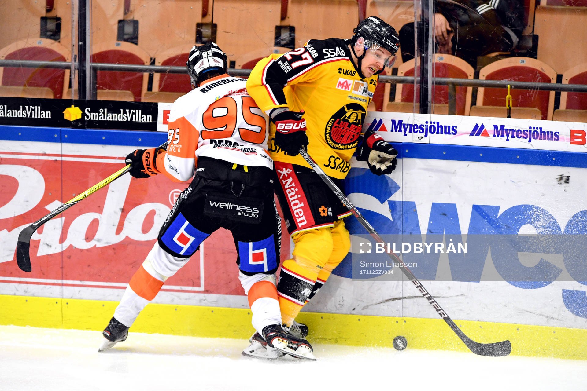 Luleås Brendan Mikkelson och Karlskronas Carl Persson